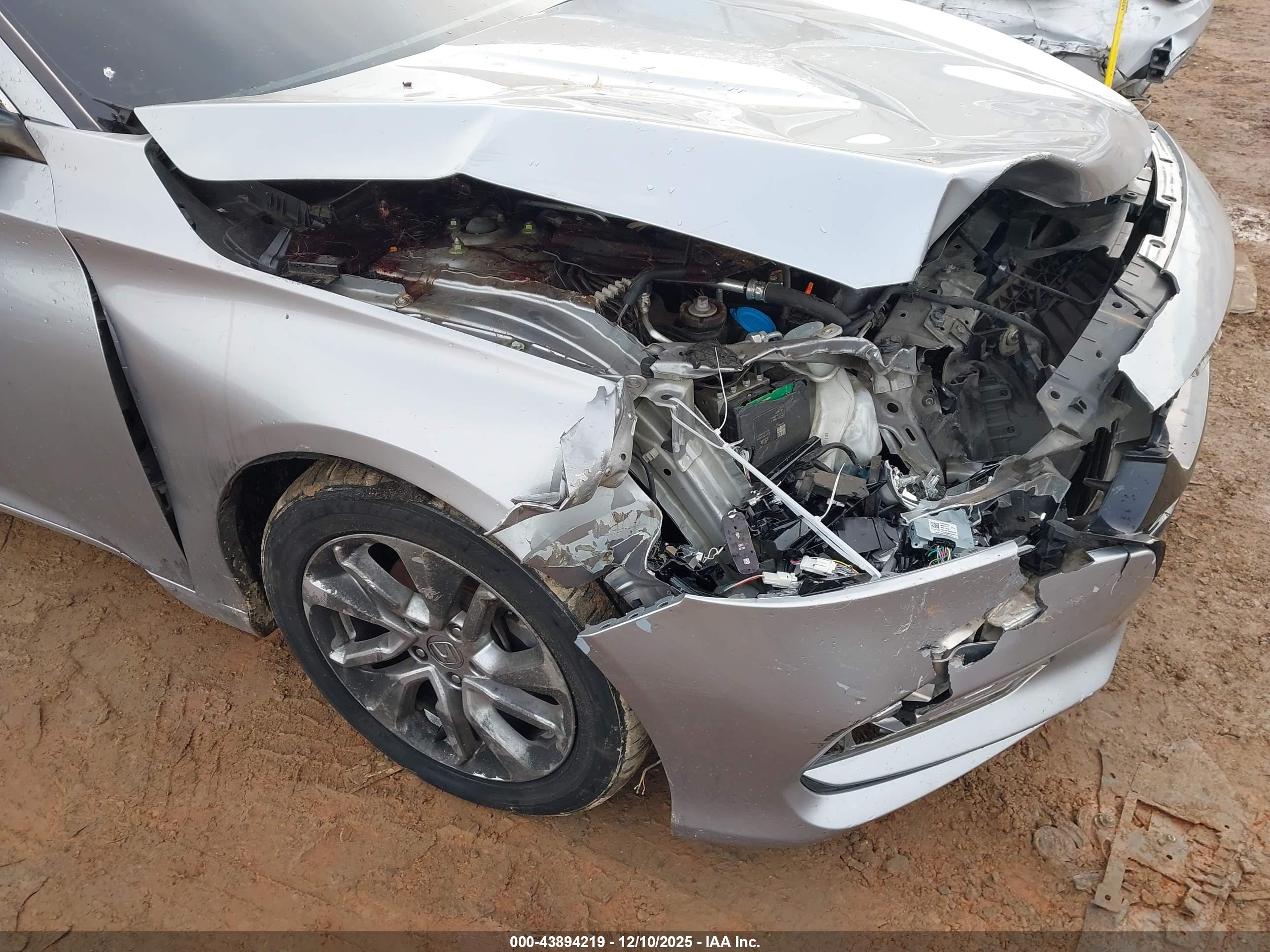 HONDA ACCORD image 6