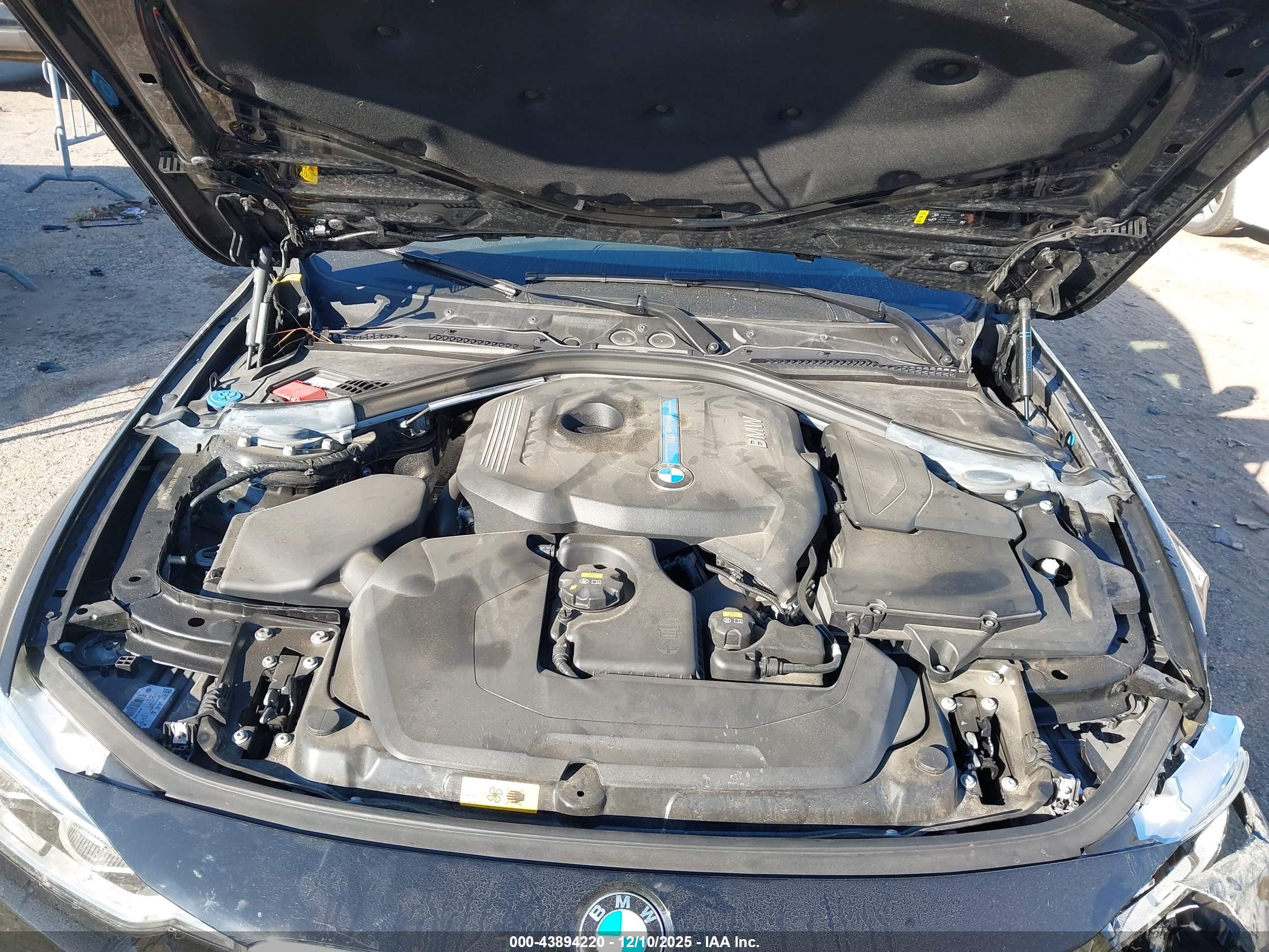 BMW 330E image 10