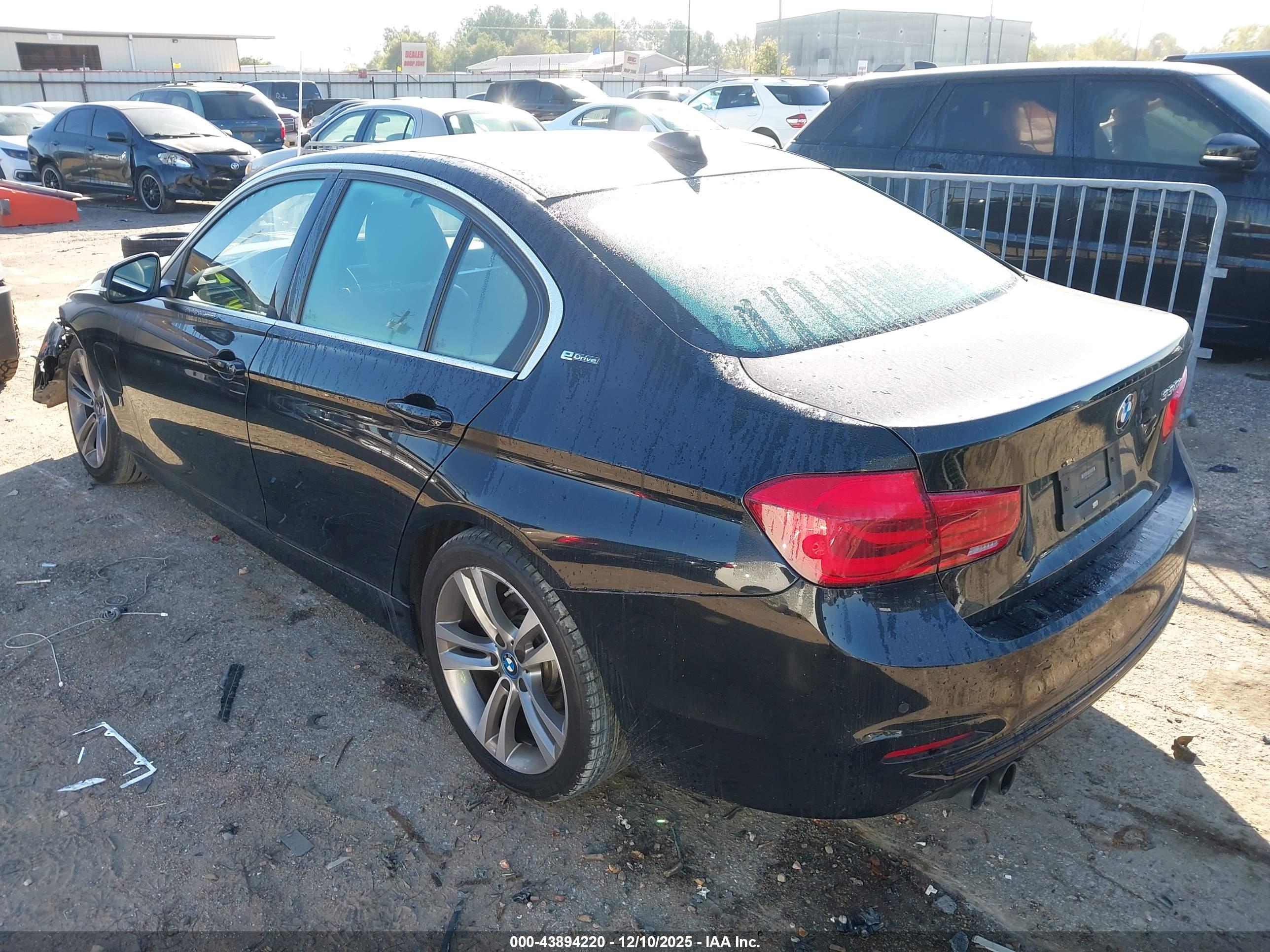 BMW 330E image 3