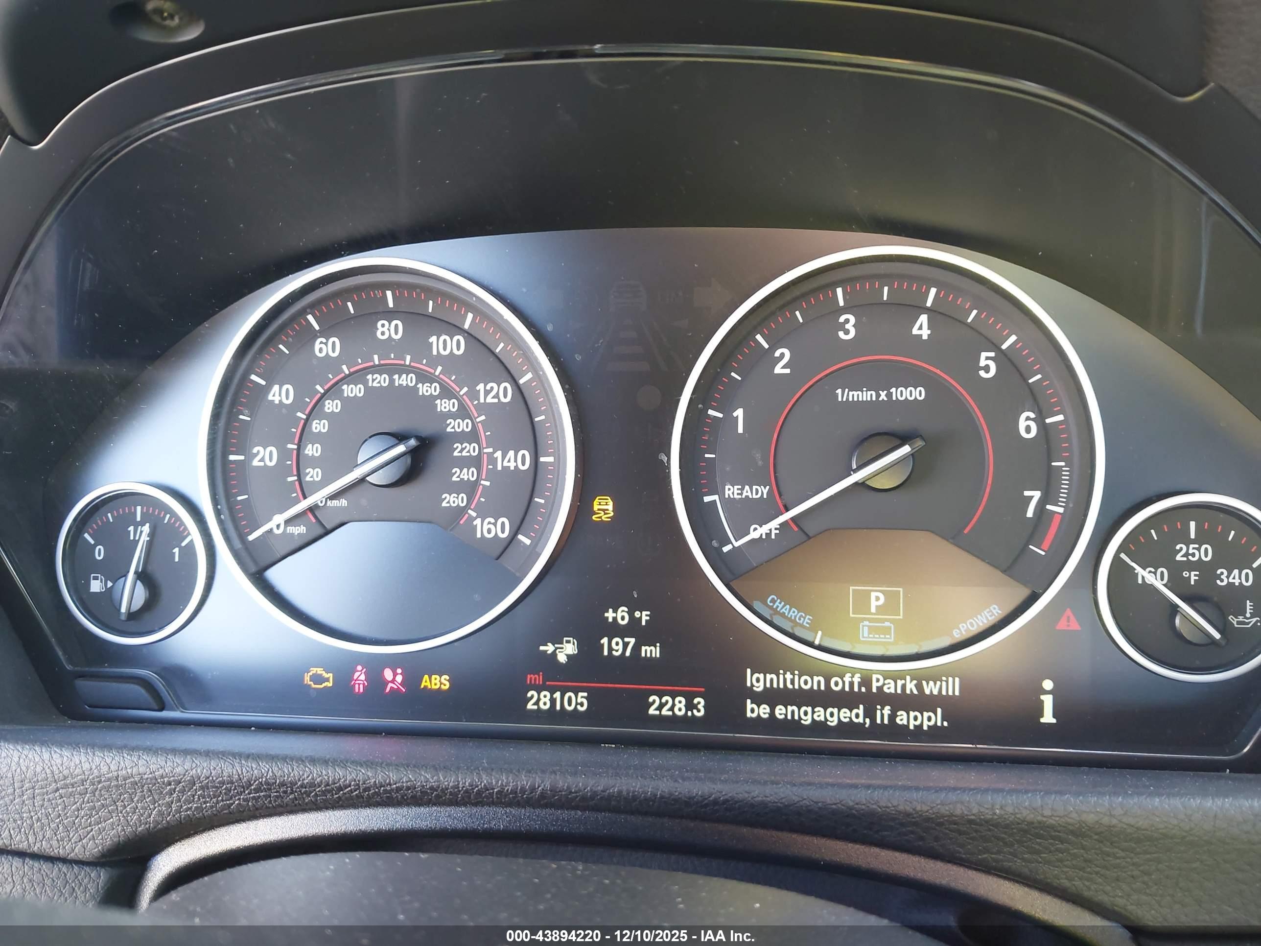 BMW 330E image 7