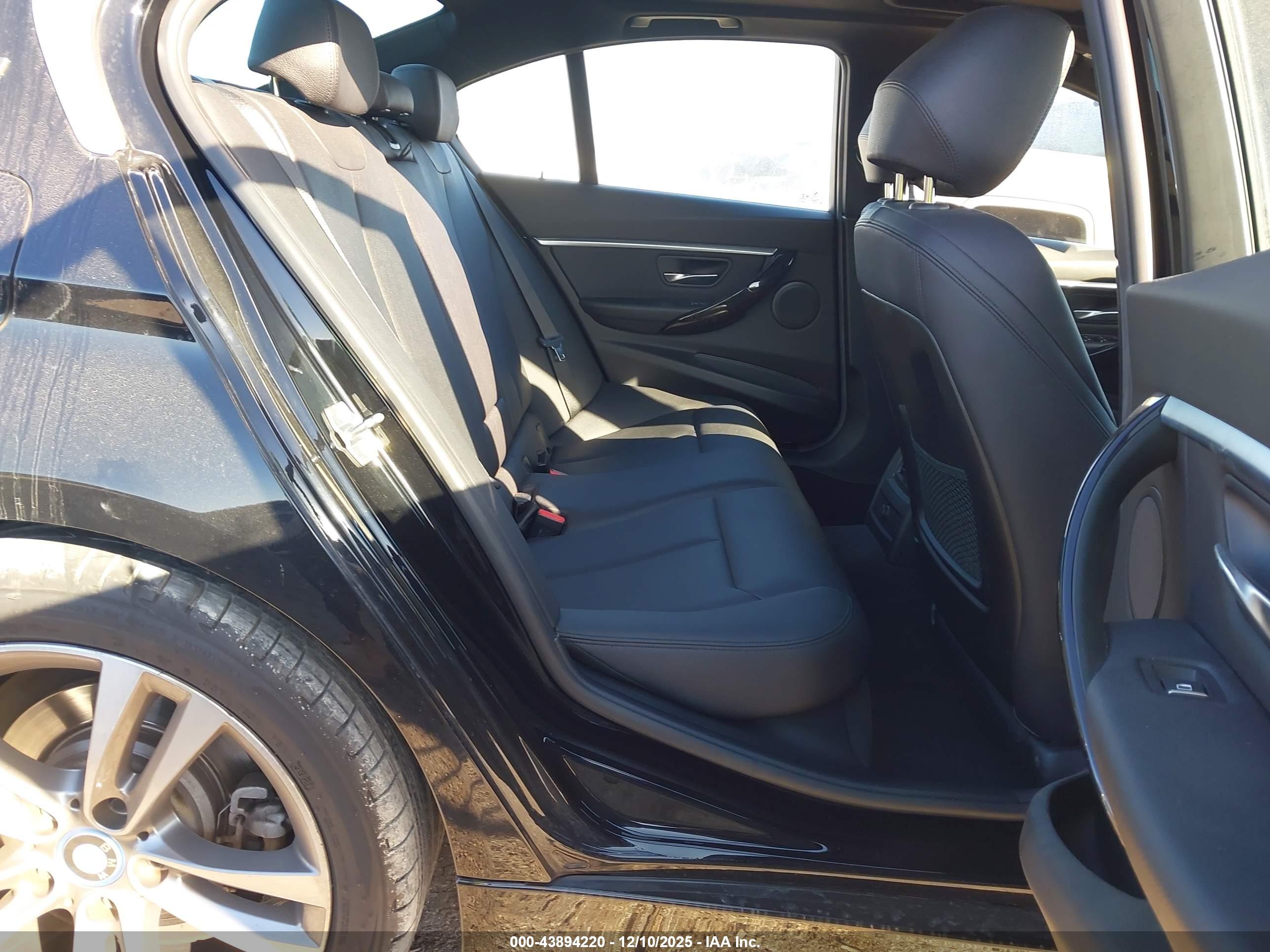 BMW 330E image 8