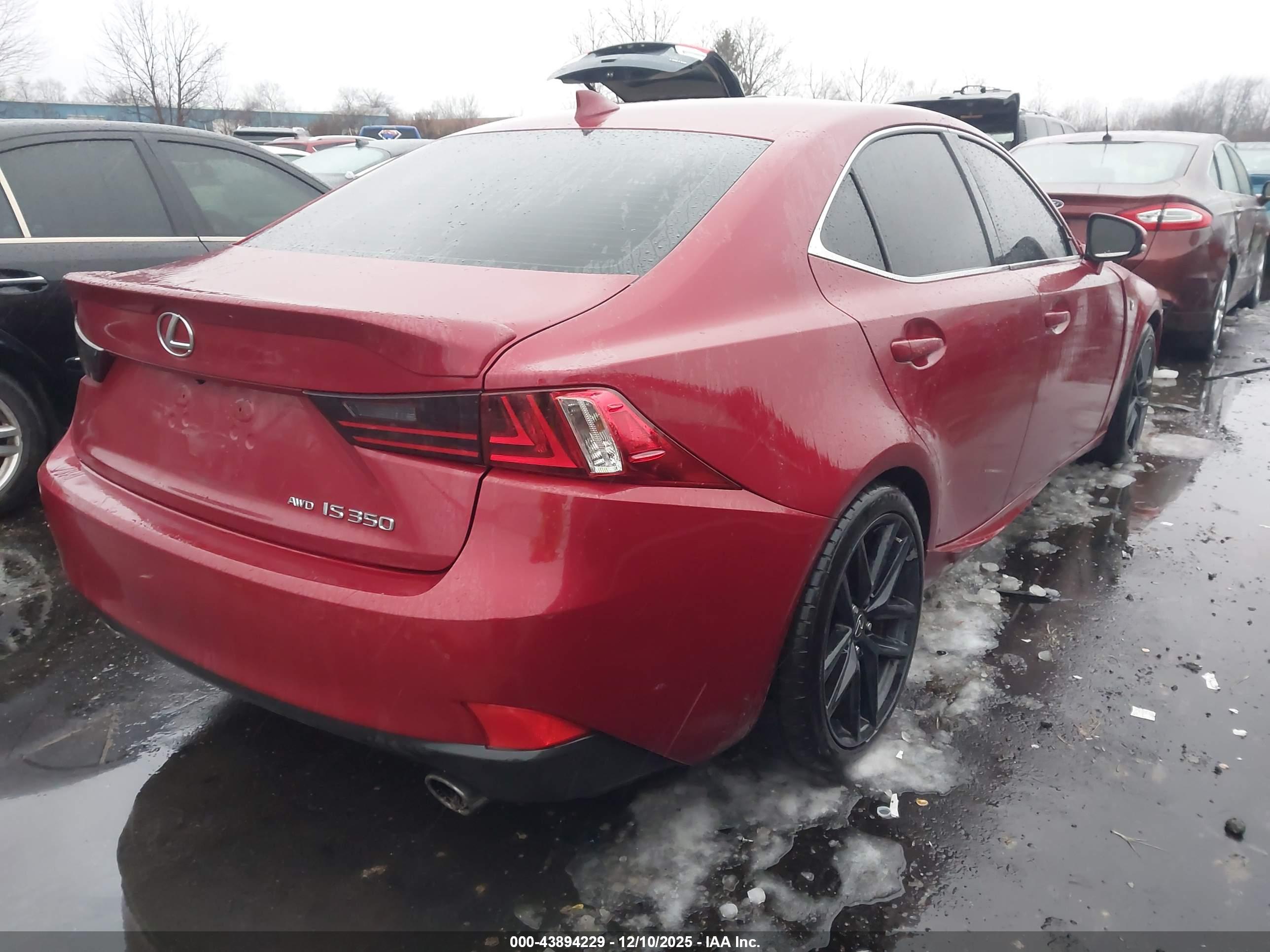 LEXUS IS image 4