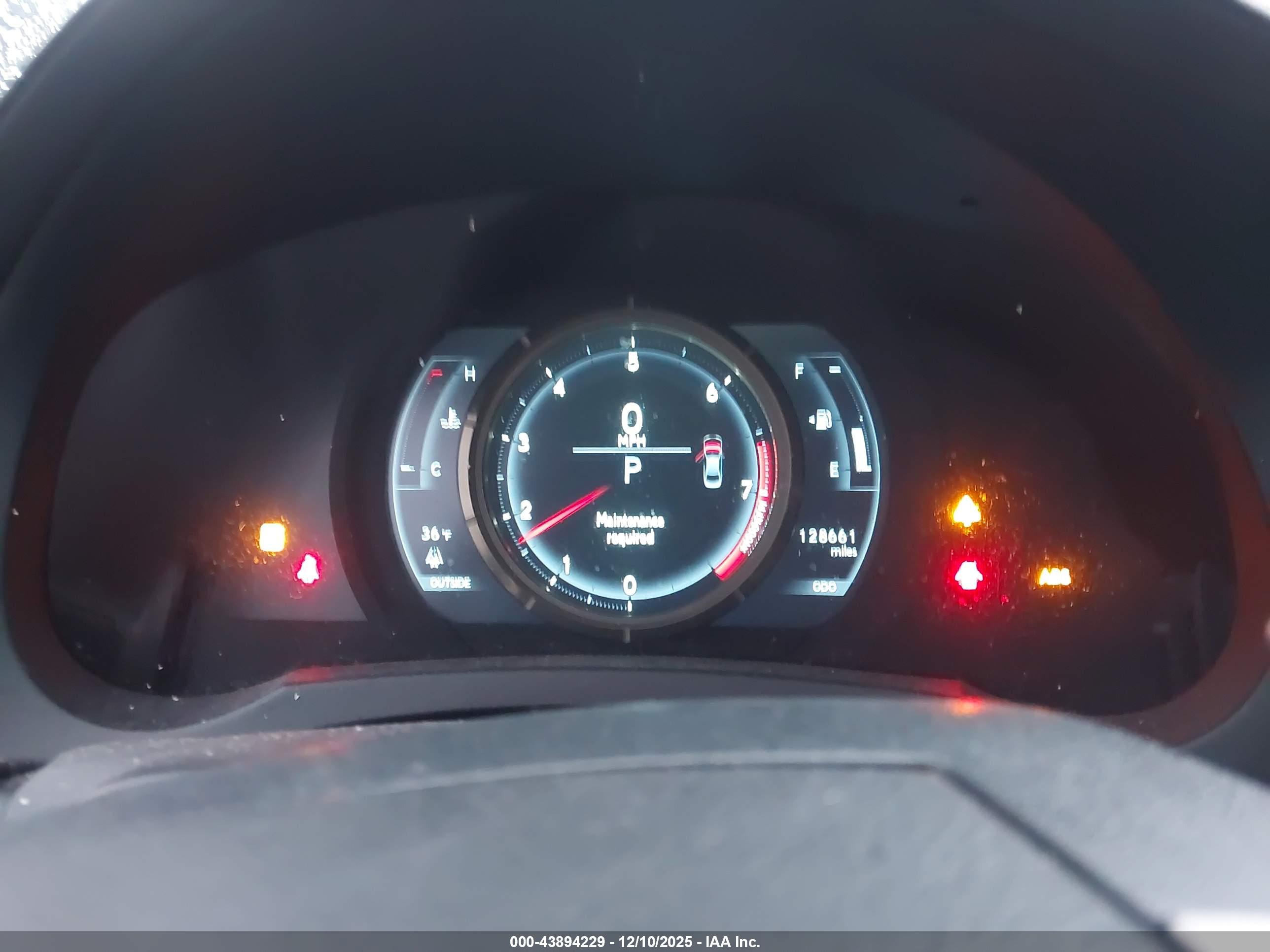 LEXUS IS image 7