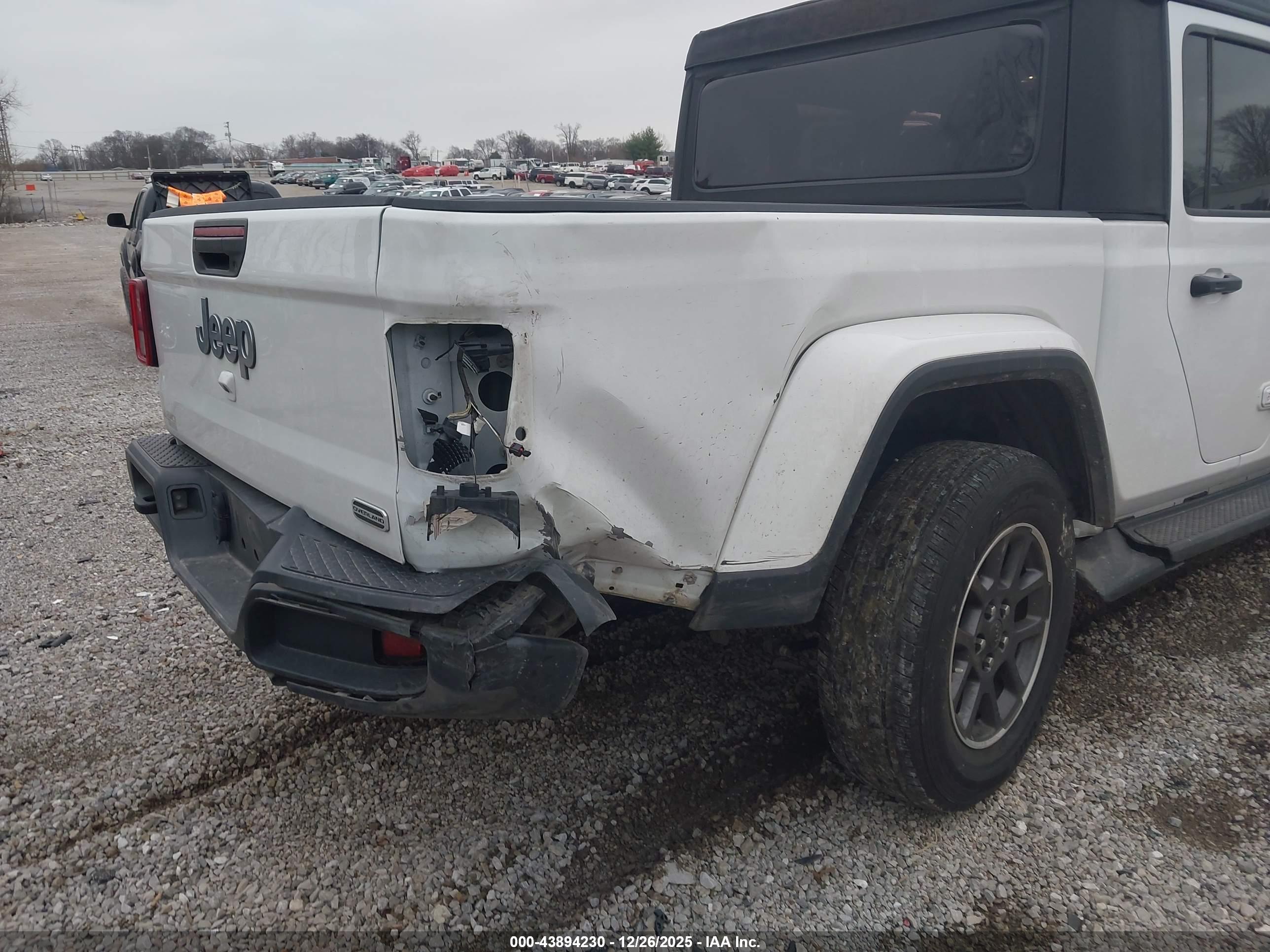 JEEP GLADIATOR image 6