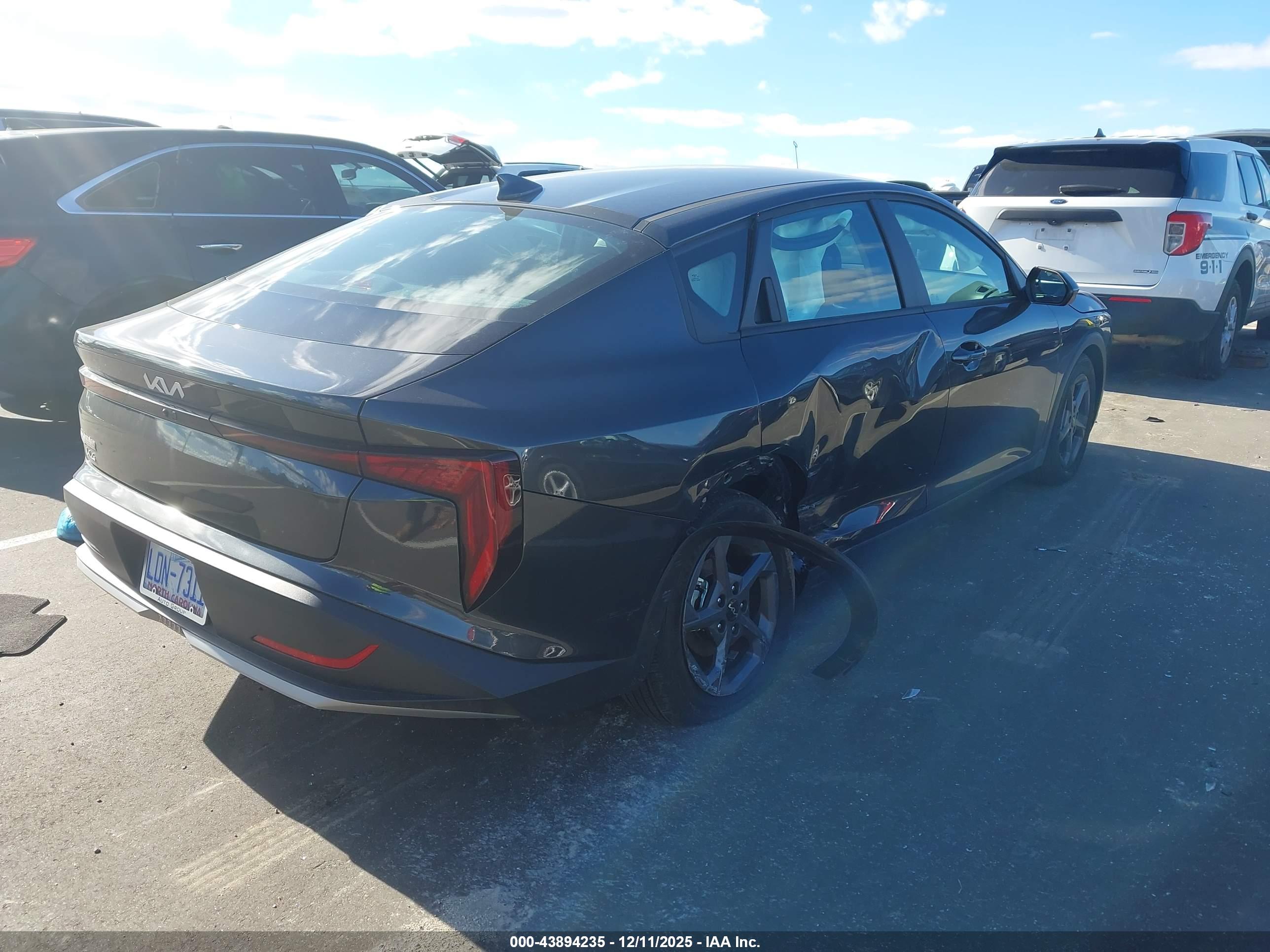 KIA K4 image 4