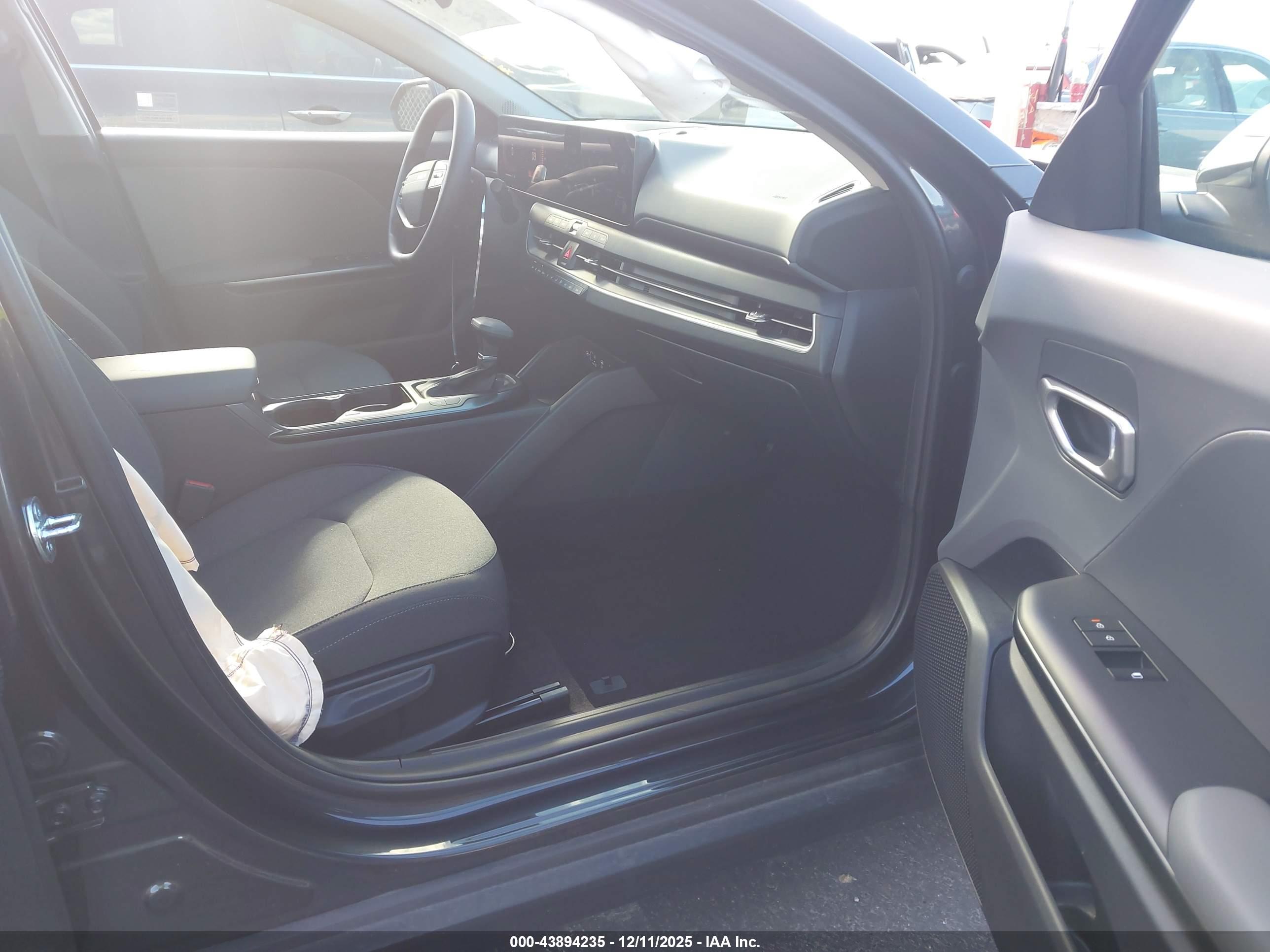 KIA K4 image 5