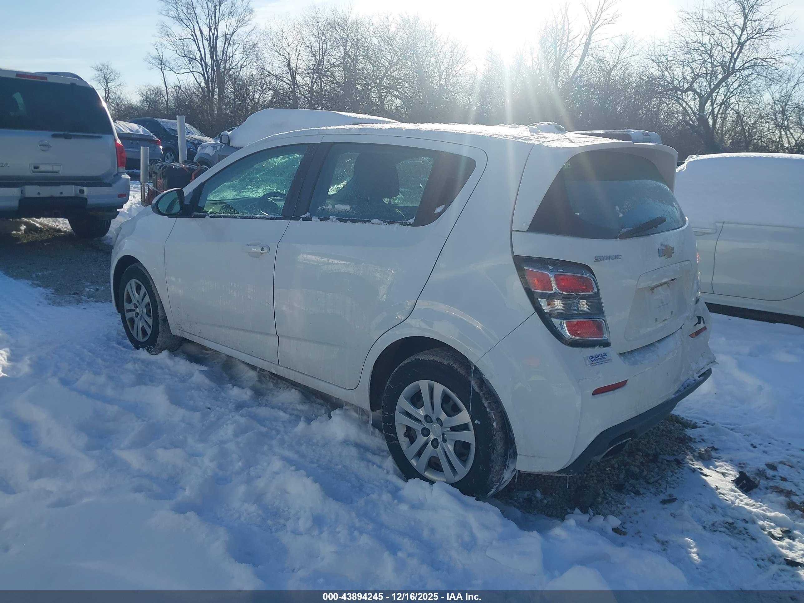 CHEVROLET SONIC image 3