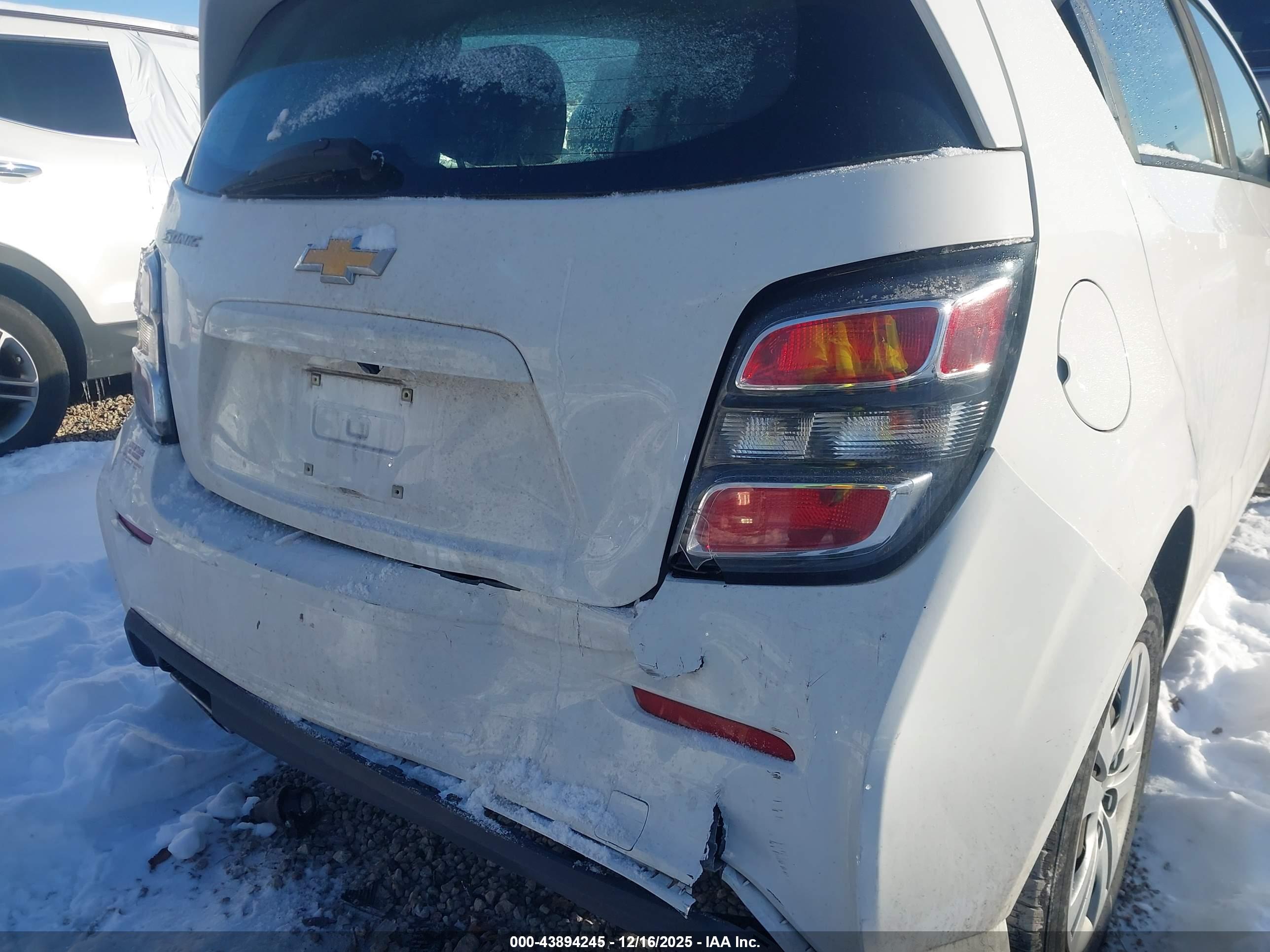 CHEVROLET SONIC image 6