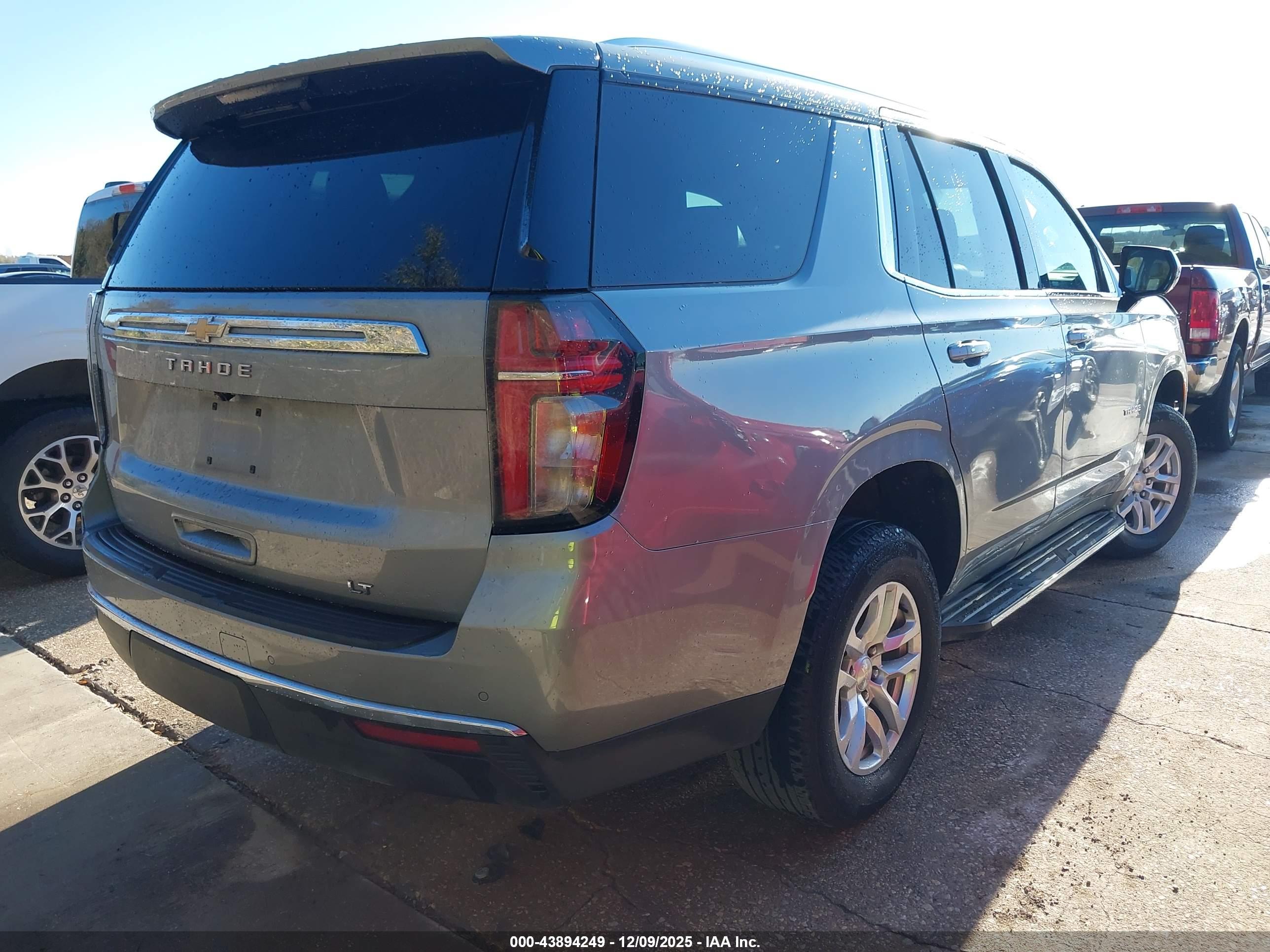 CHEVROLET TAHOE image 4