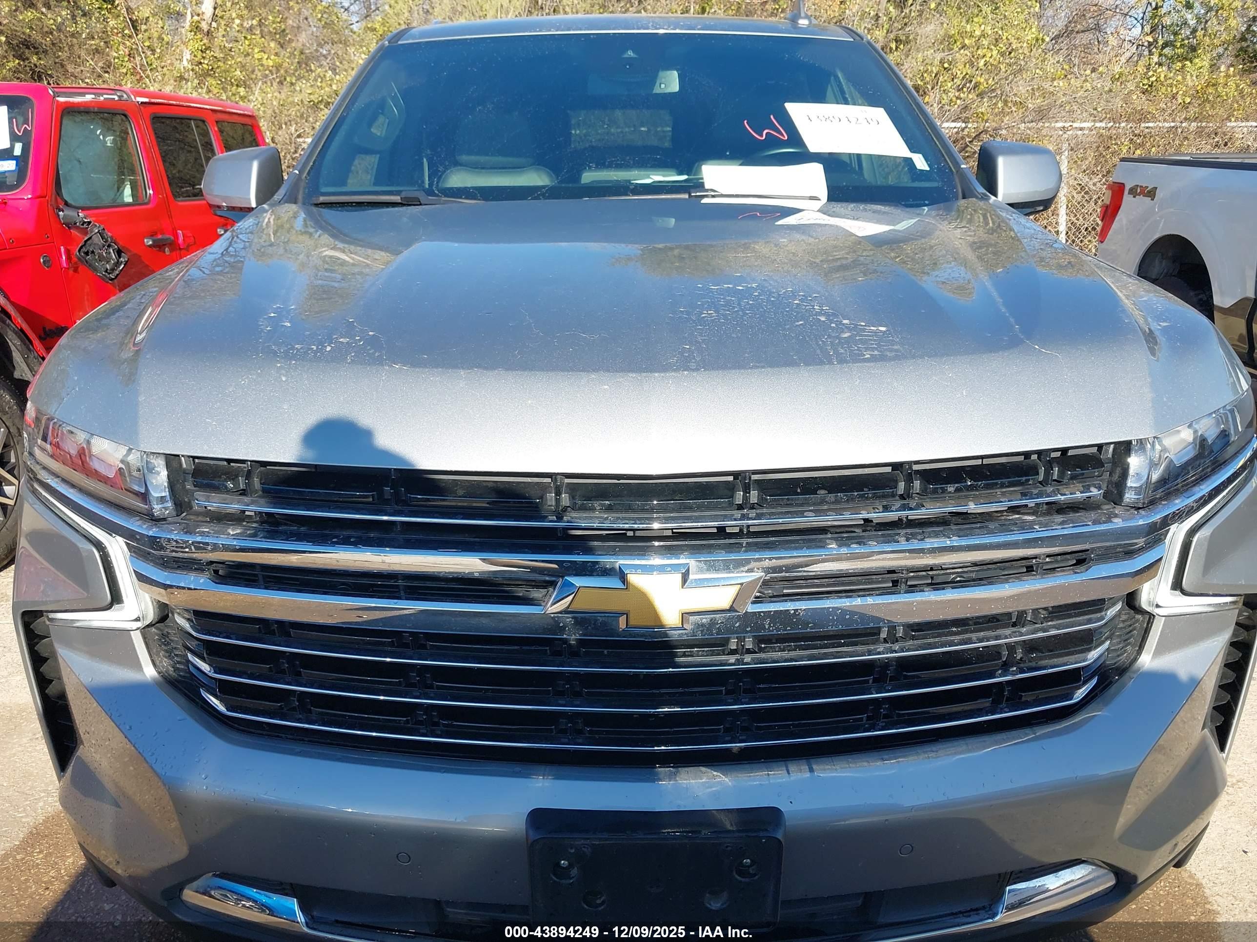 CHEVROLET TAHOE image 6