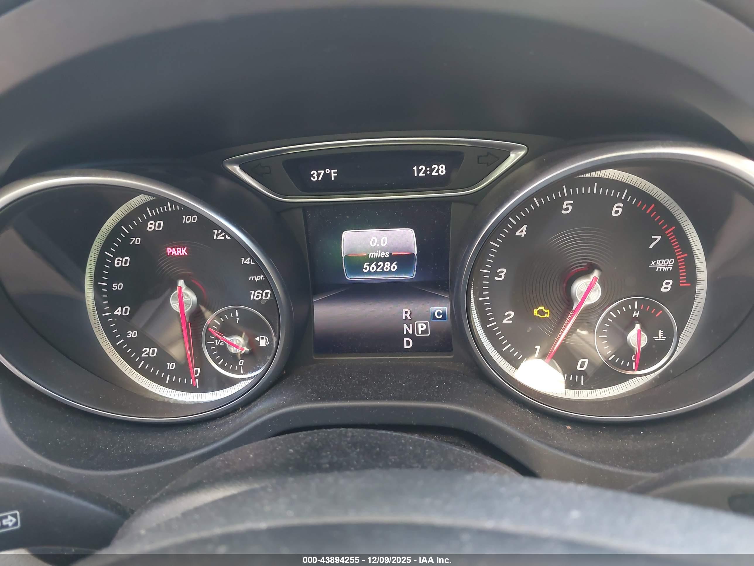 MERCEDES-BENZ GLA image 7