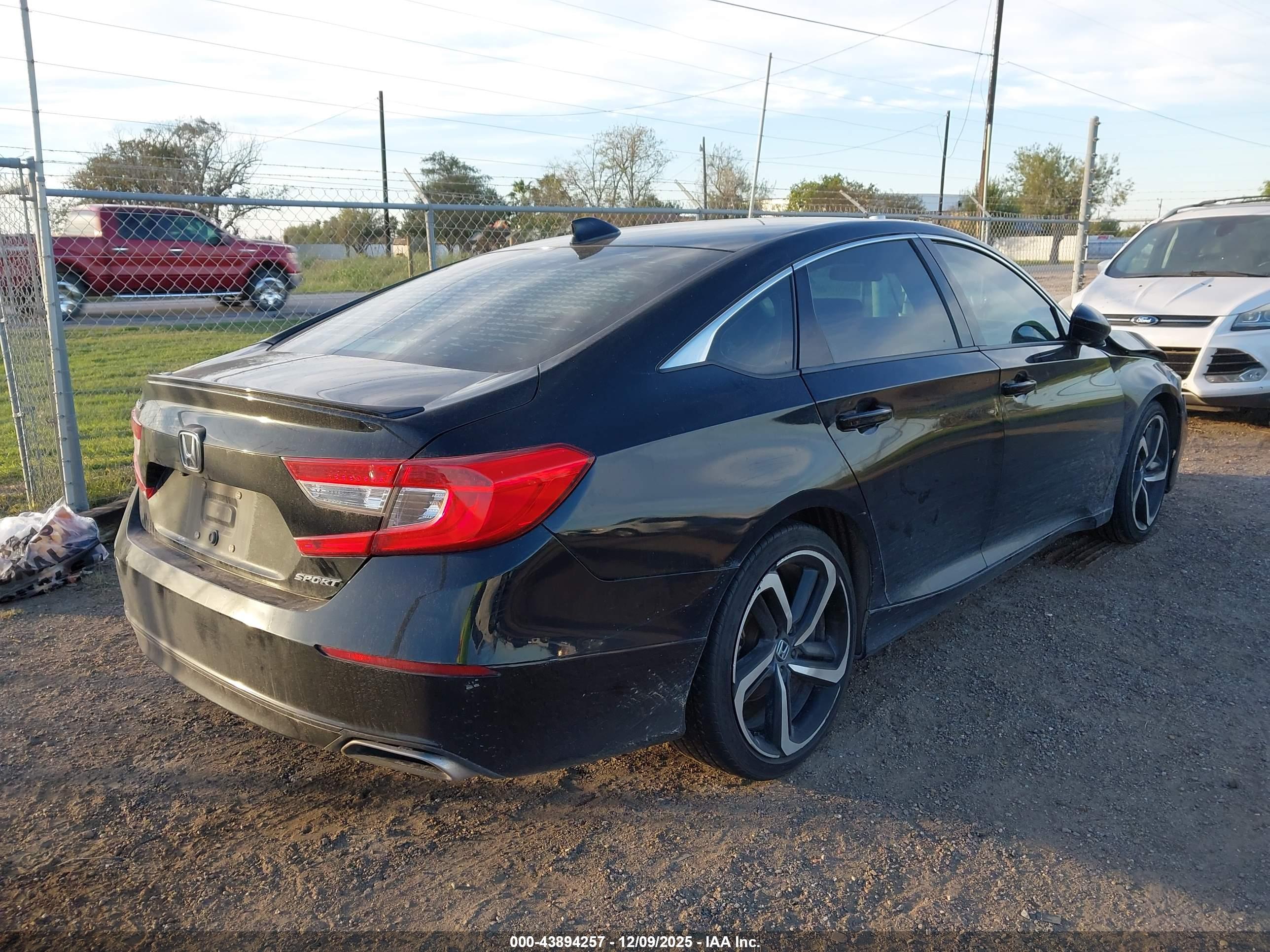 HONDA ACCORD image 4