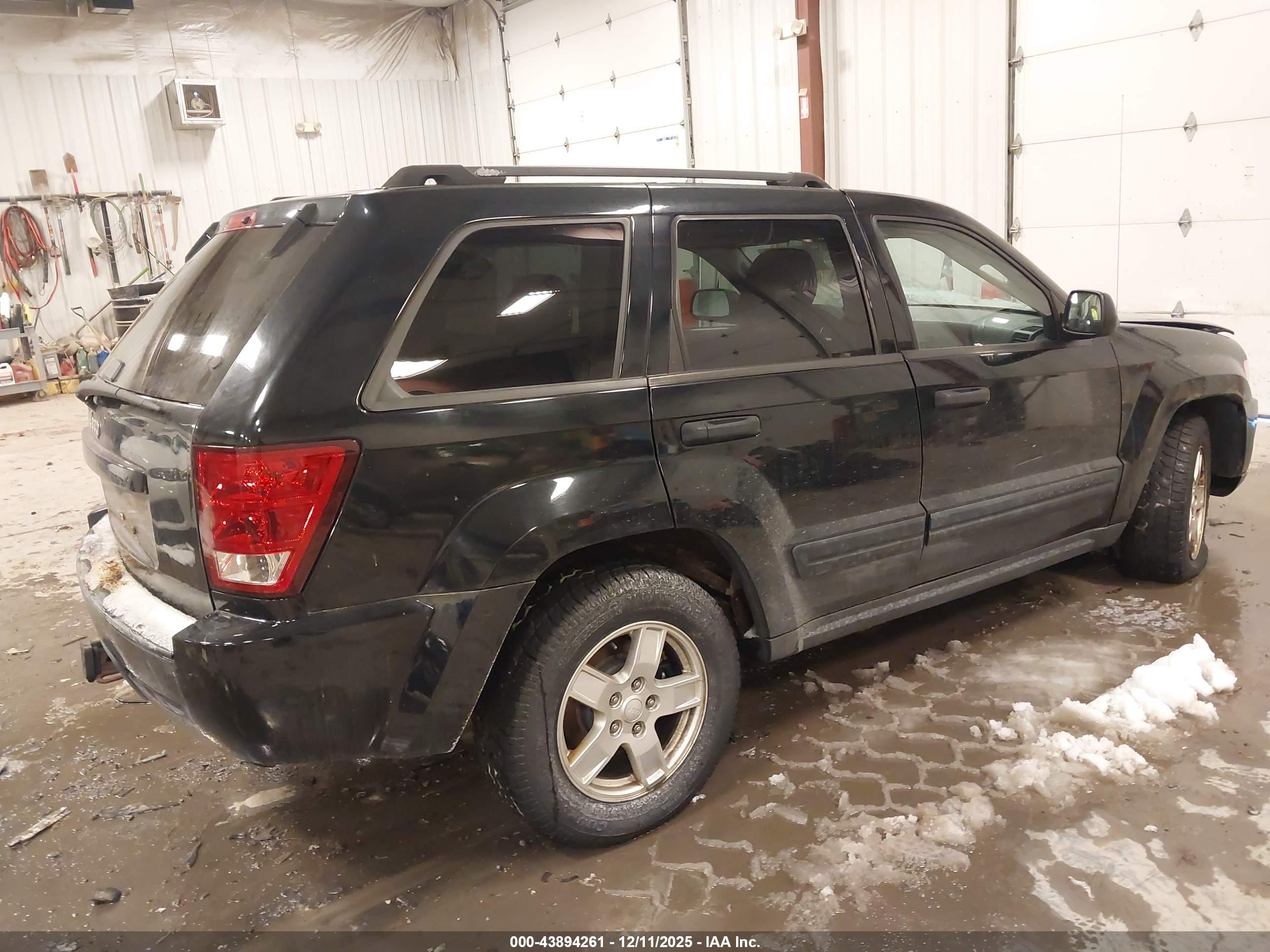 JEEP GRAND image 4