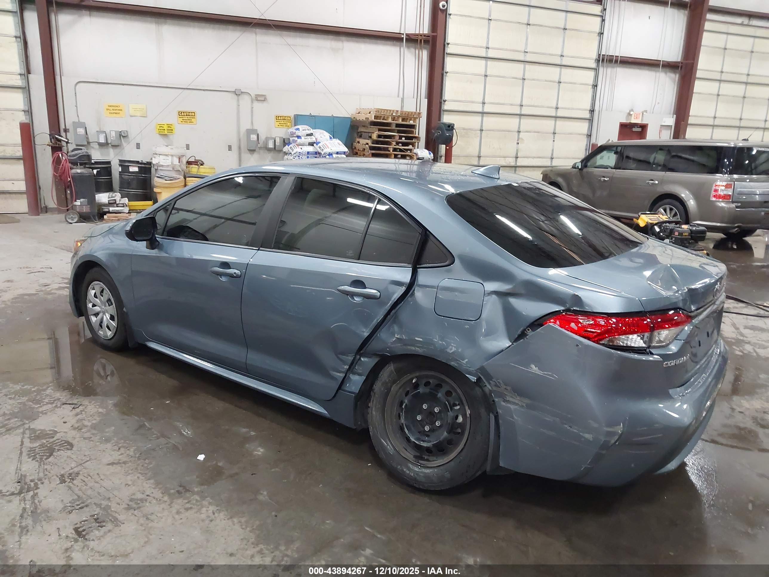 TOYOTA COROLLA image 3