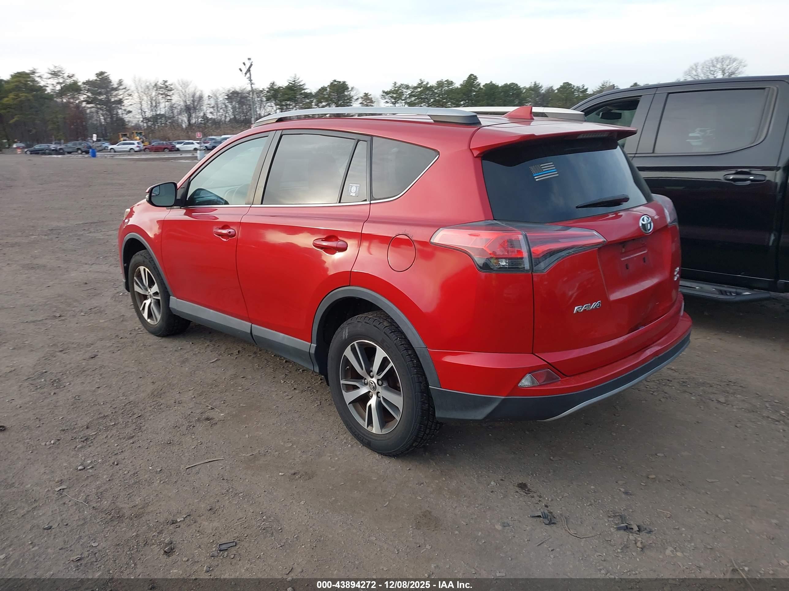 TOYOTA RAV4 image 3