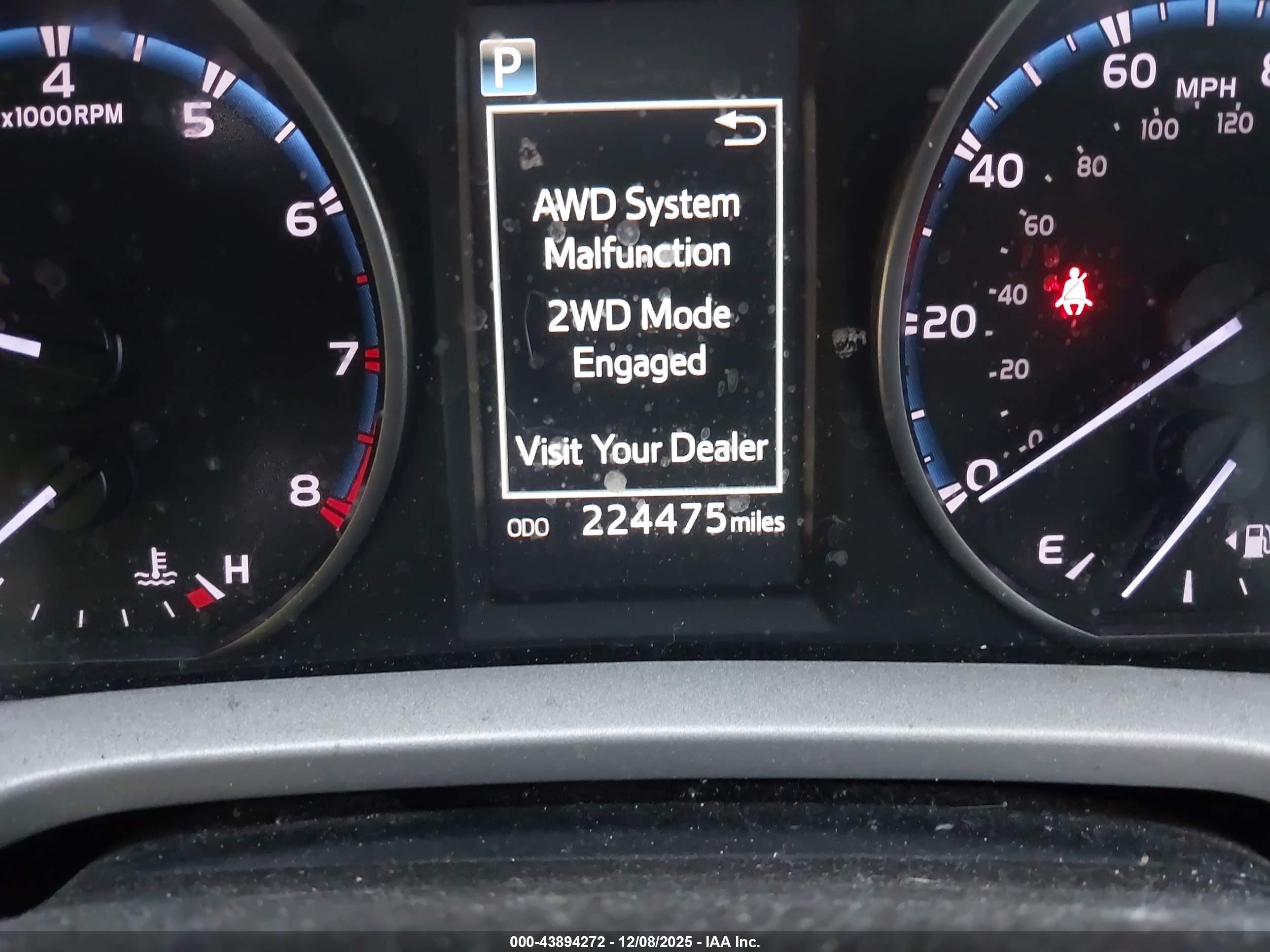 TOYOTA RAV4 image 7