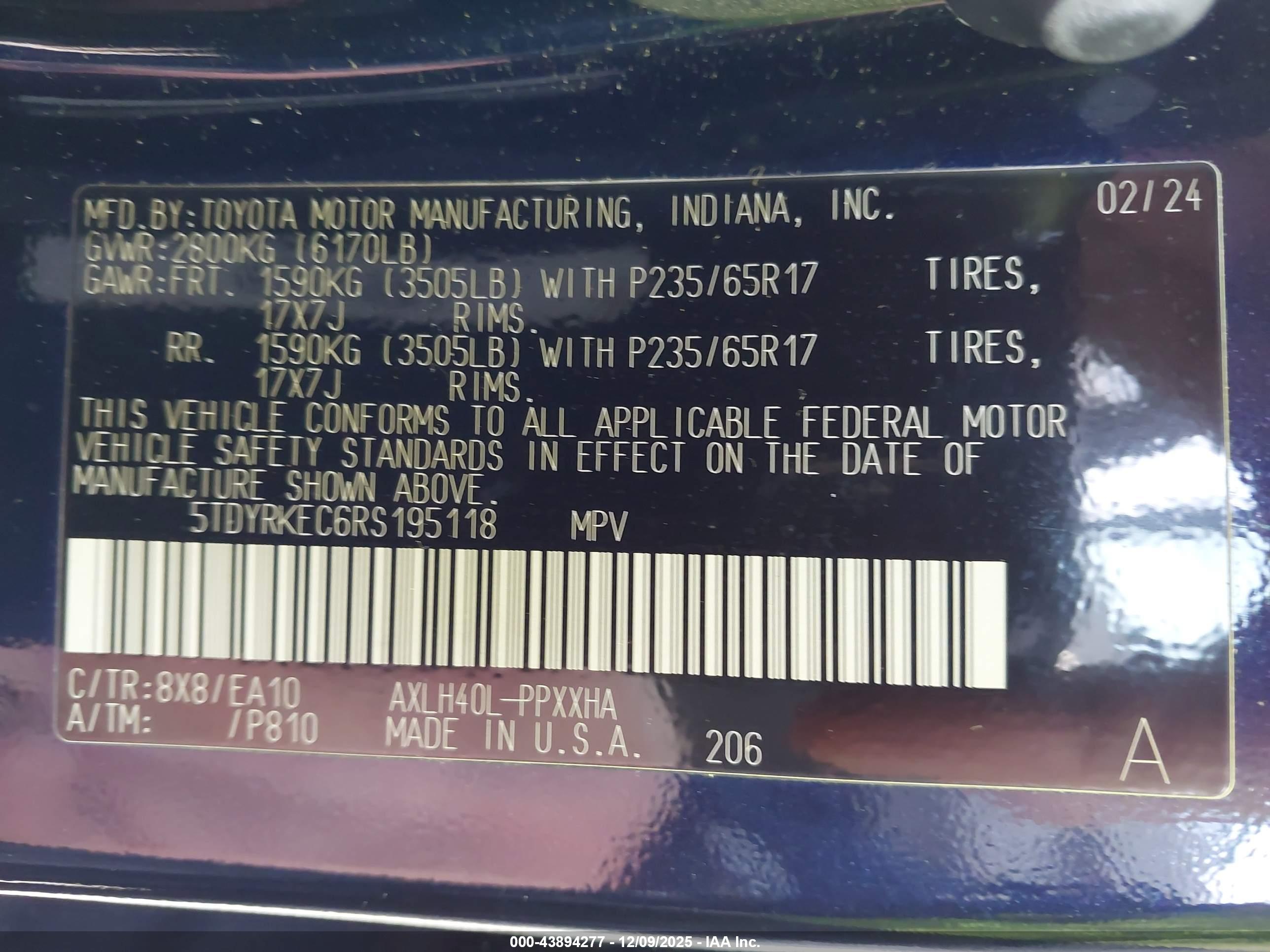 TOYOTA SIENNA image 9