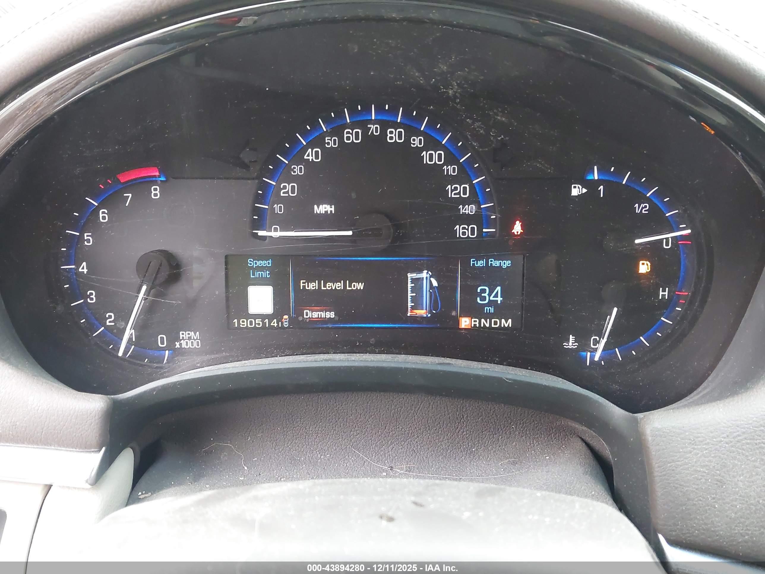 CADILLAC XTS image 7