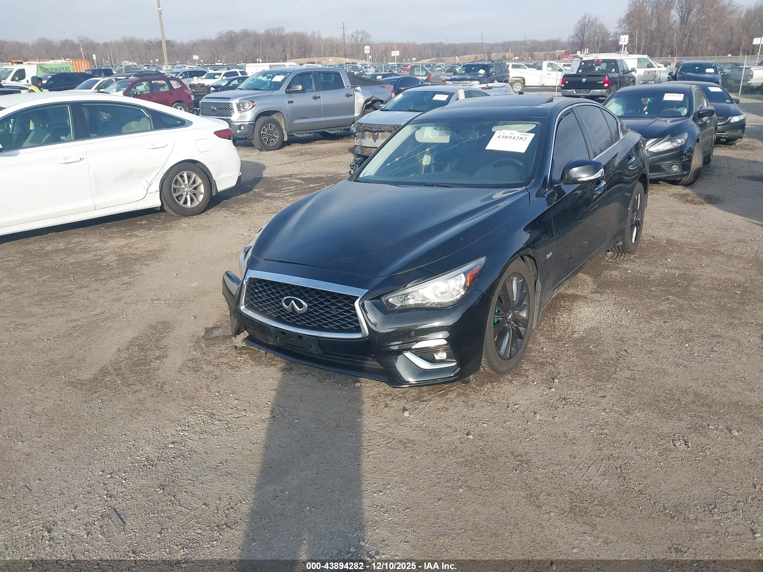 INFINITI Q50 image 2