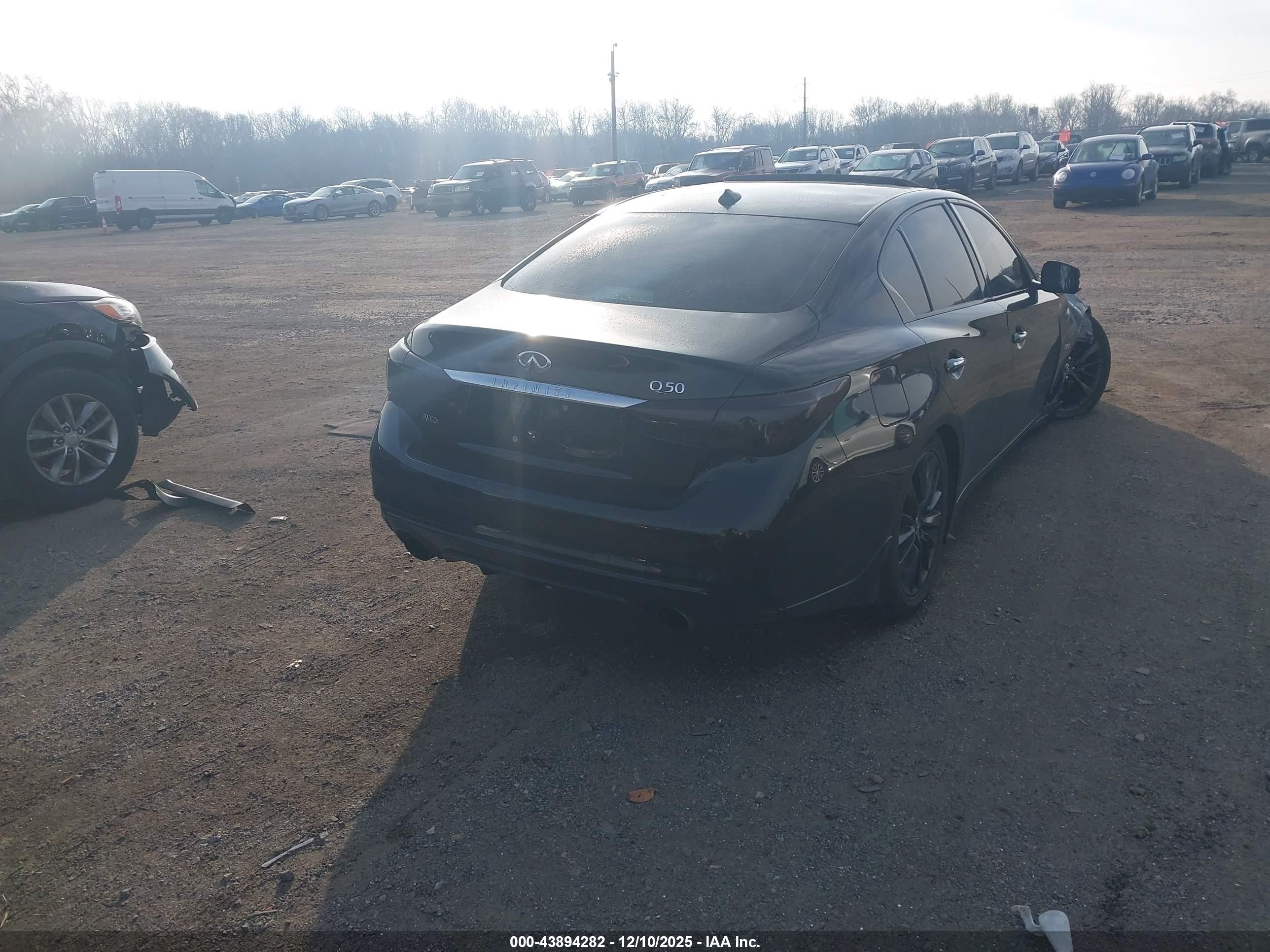 INFINITI Q50 image 4