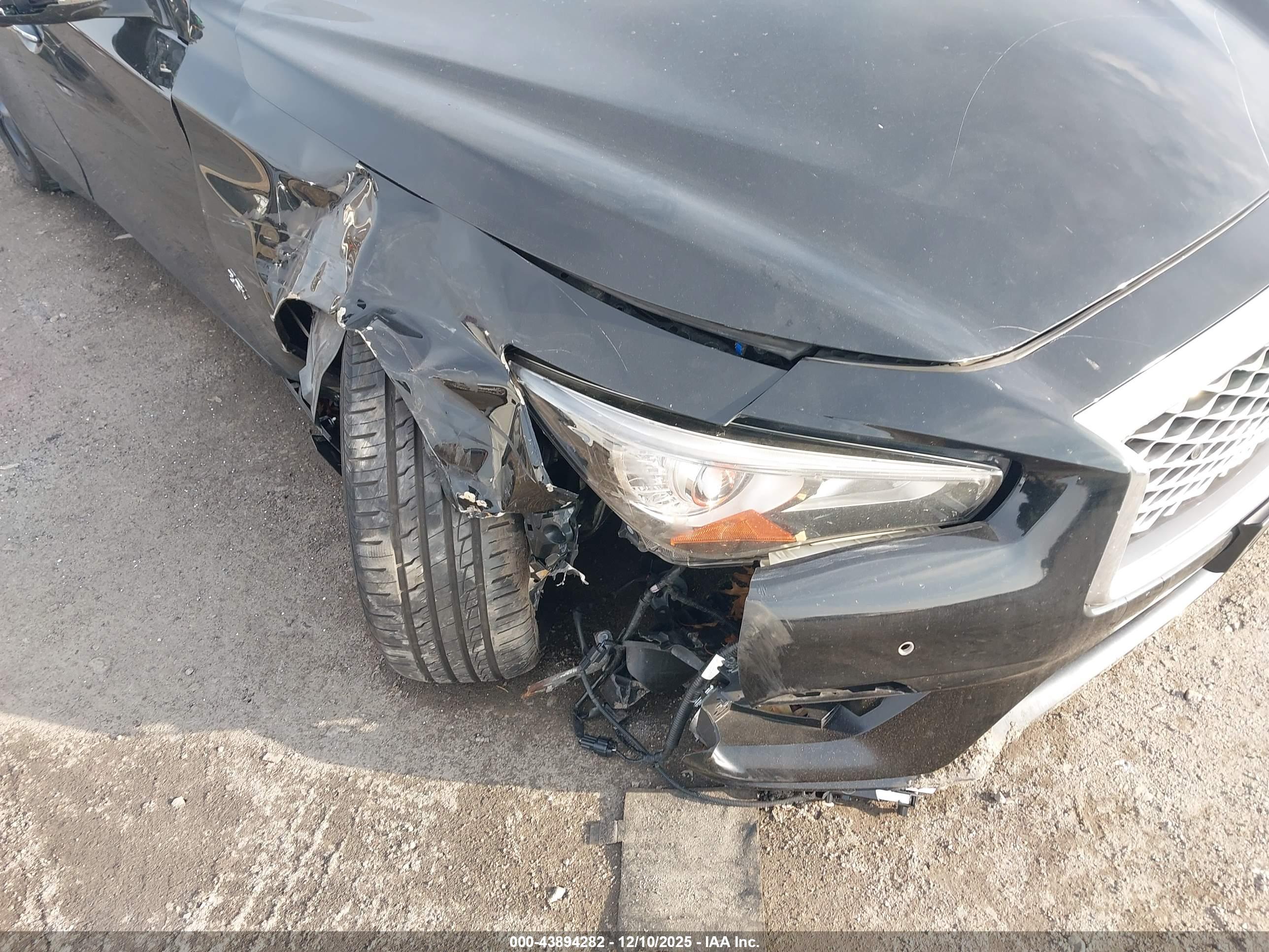 INFINITI Q50 image 6