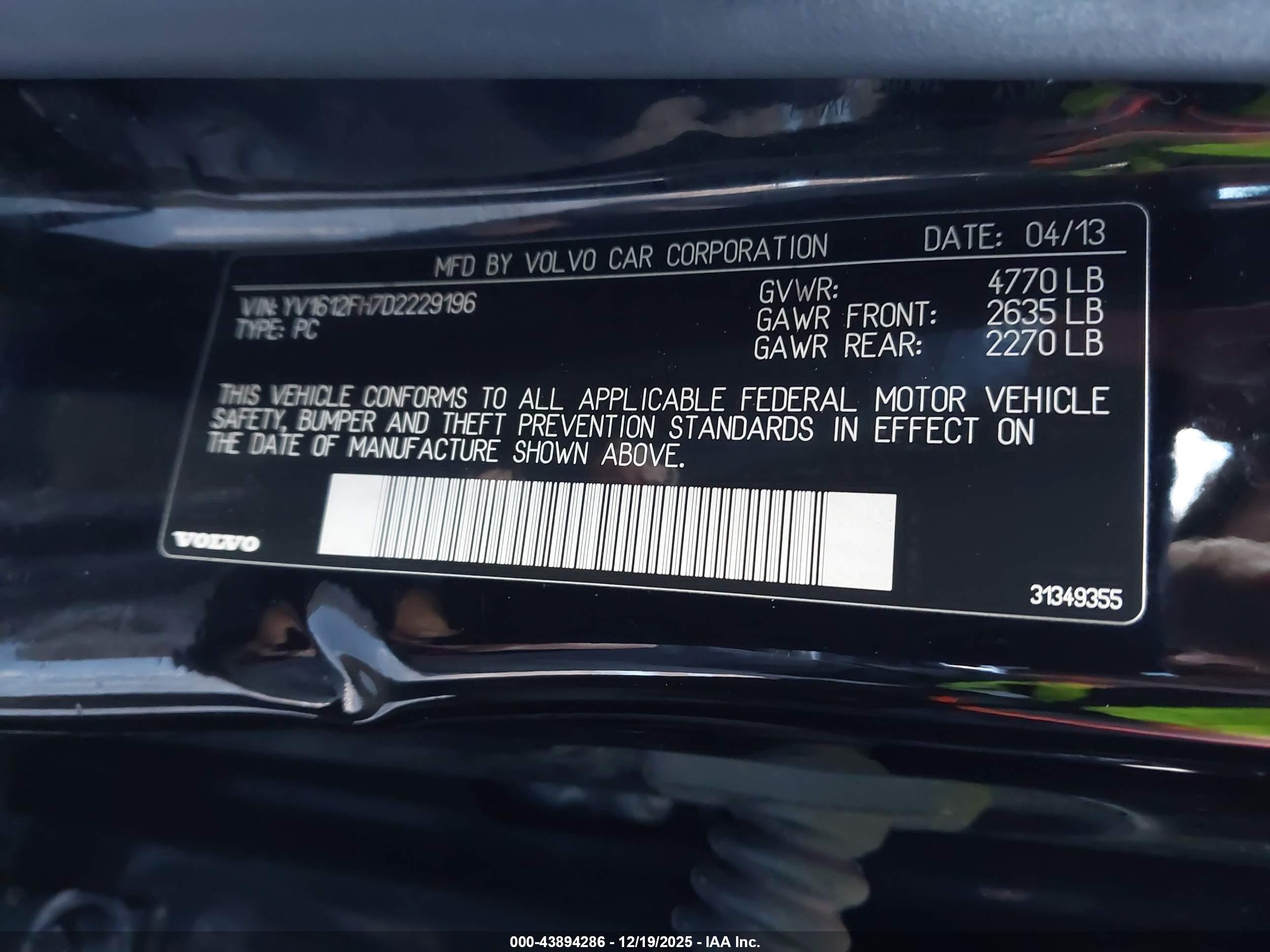 VOLVO S60 image 9