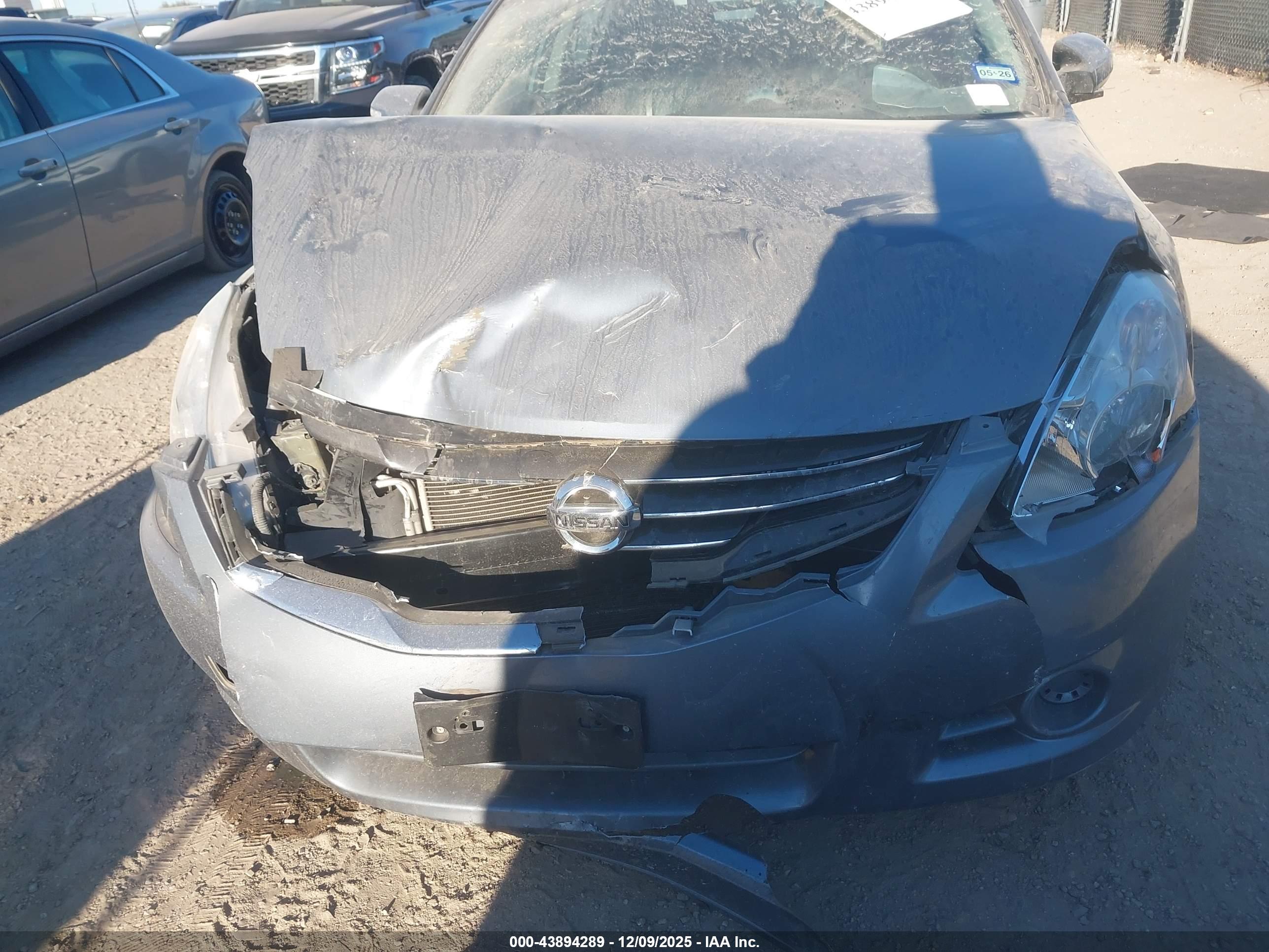NISSAN ALTIMA image 6