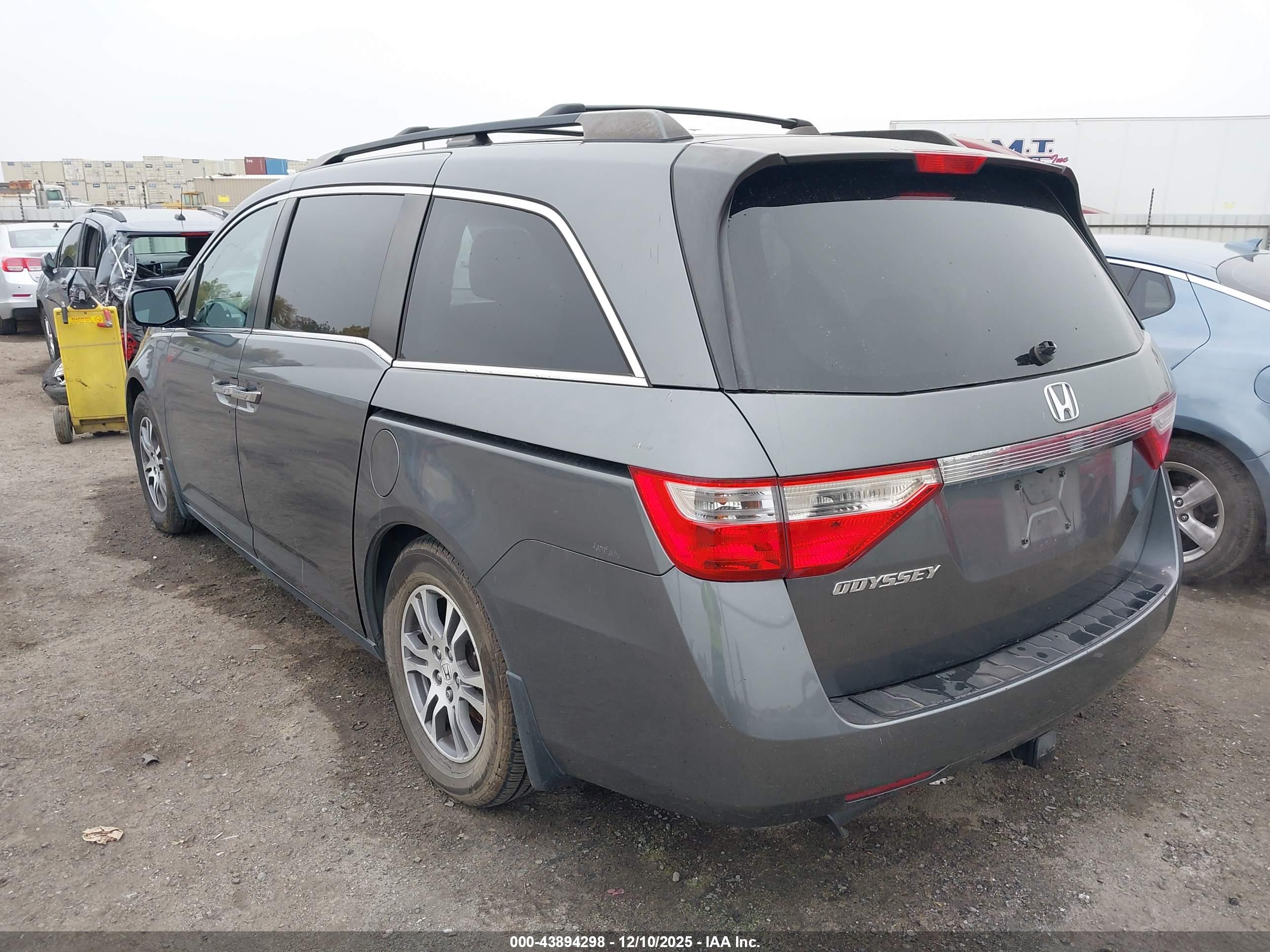 HONDA ODYSSEY image 3