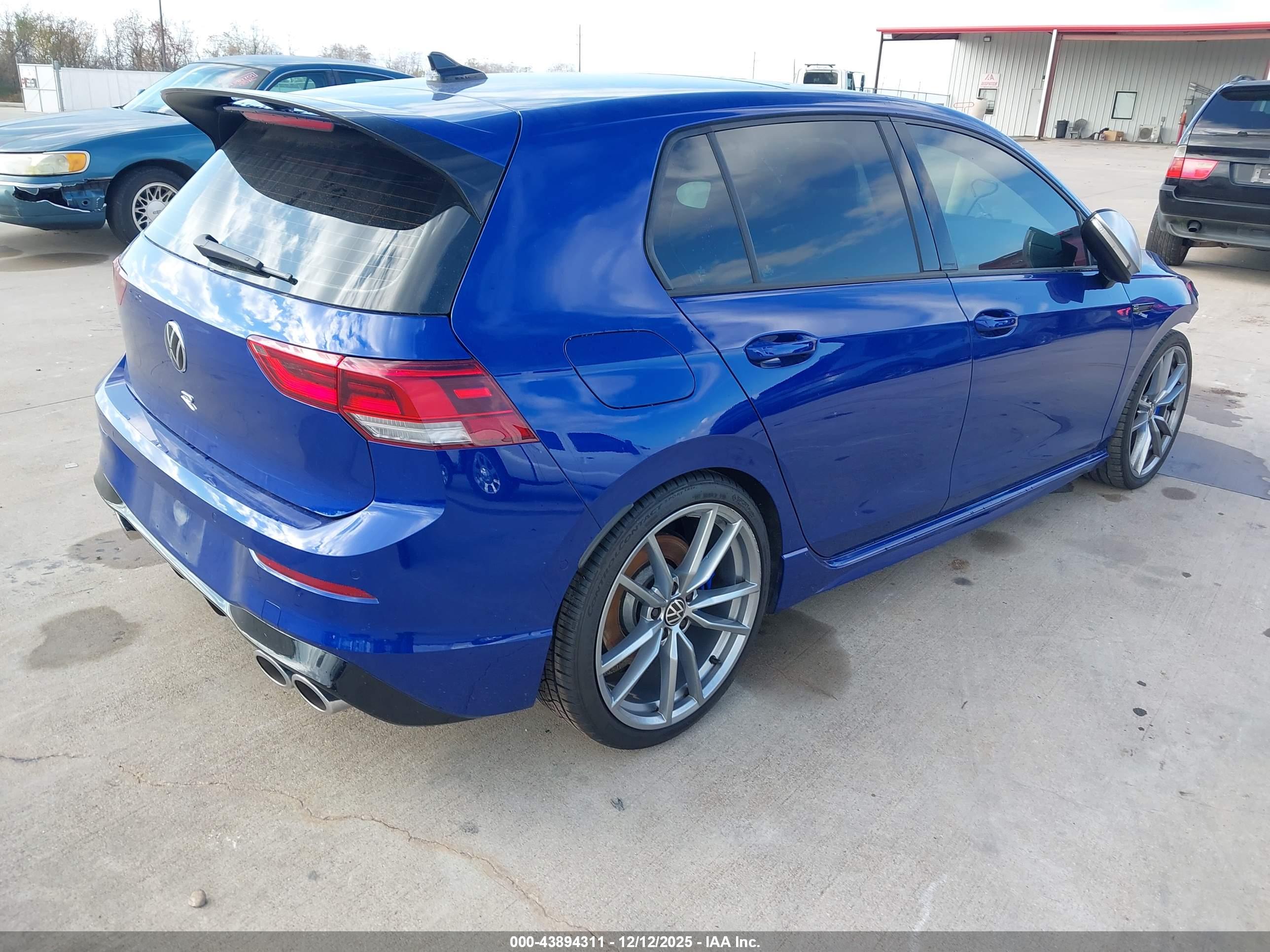 VOLKSWAGEN GOLF image 4