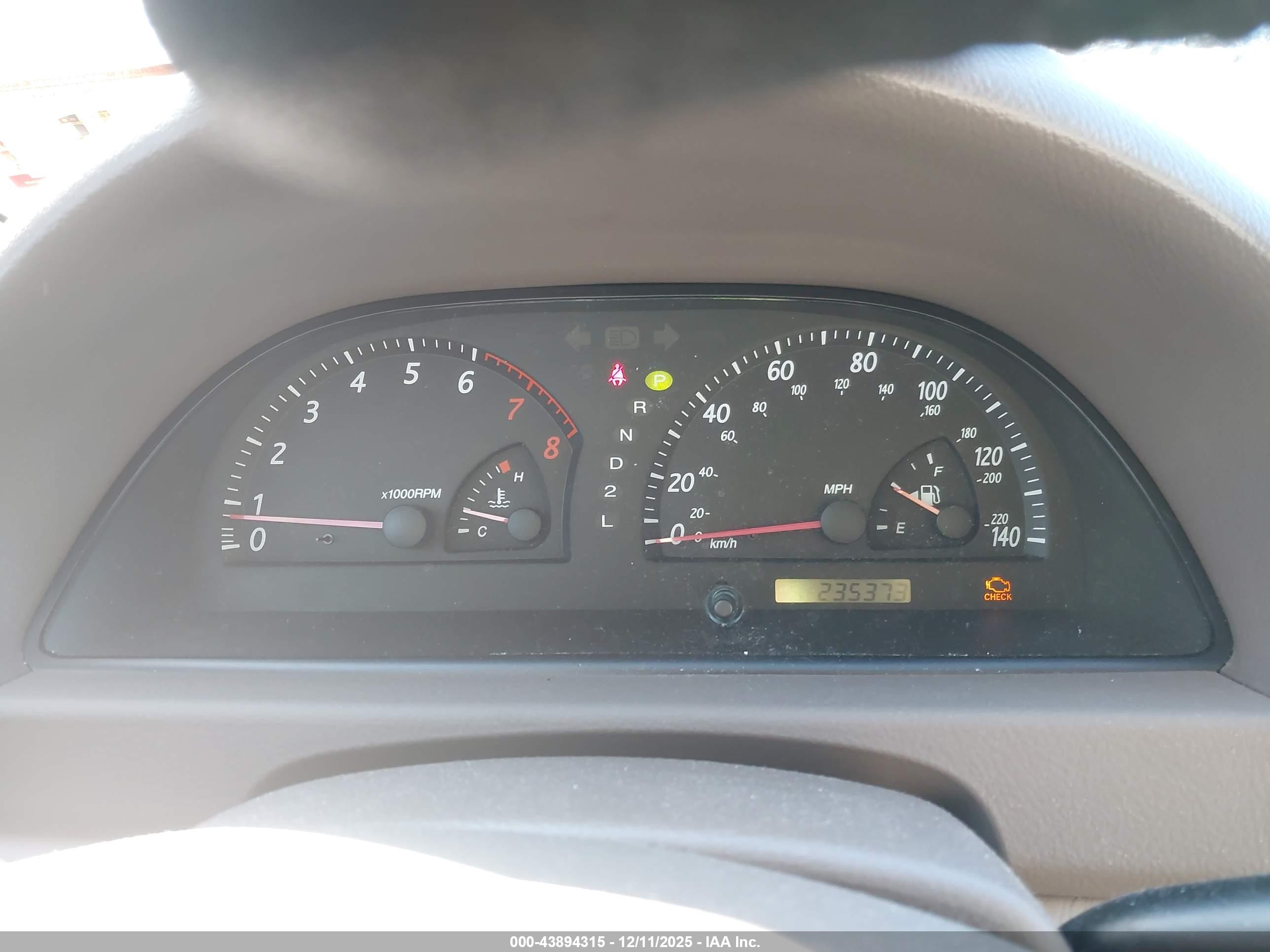 TOYOTA CAMRY image 7