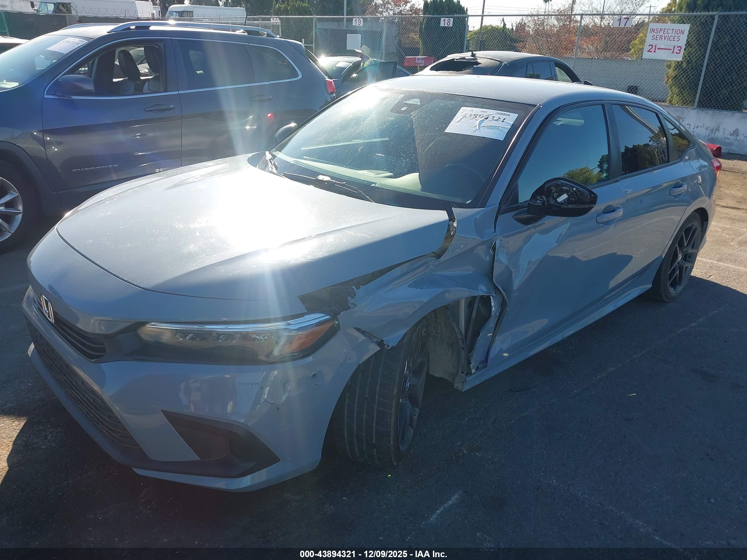 HONDA CIVIC image 2