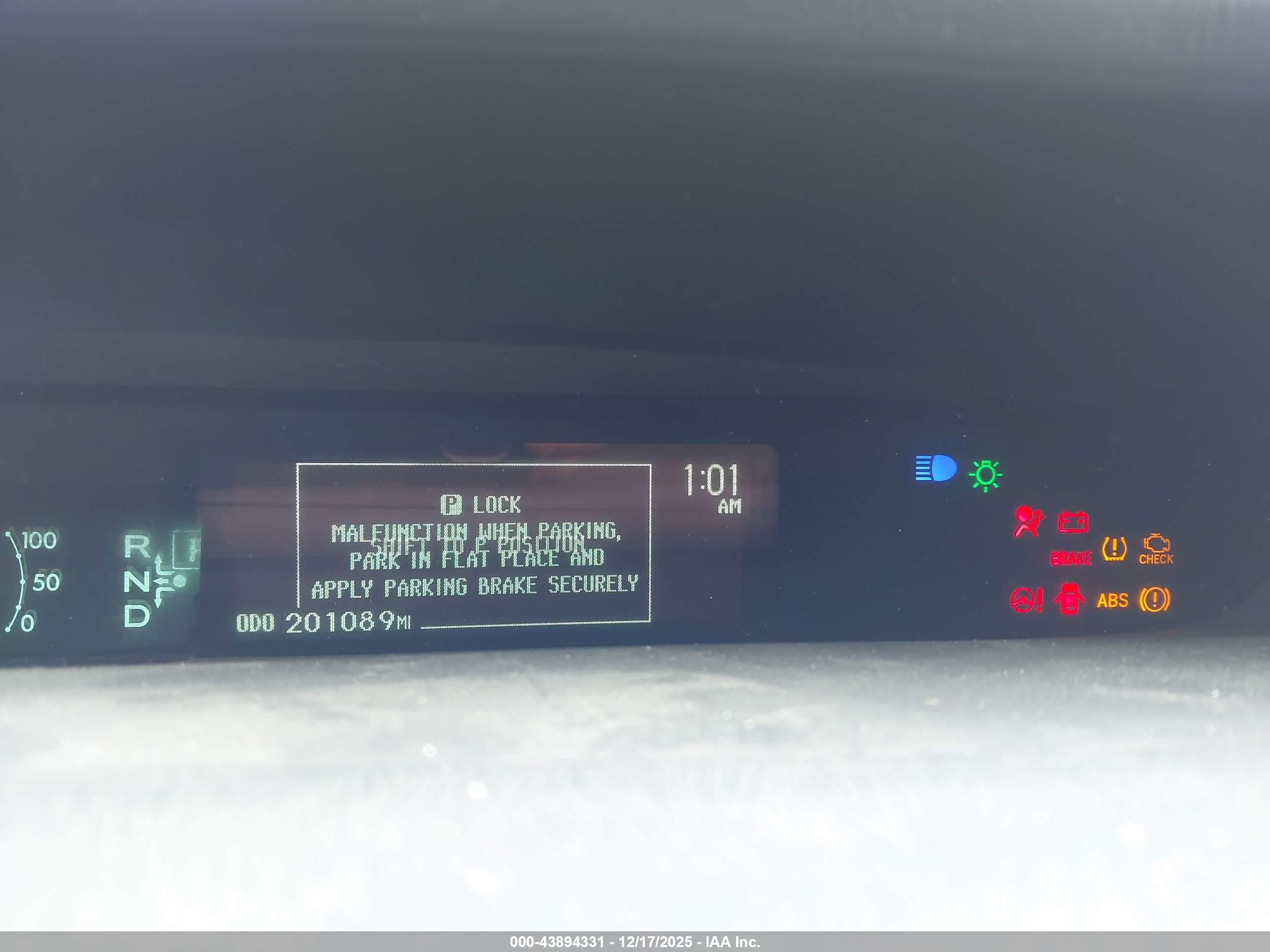 TOYOTA PRIUS image 7