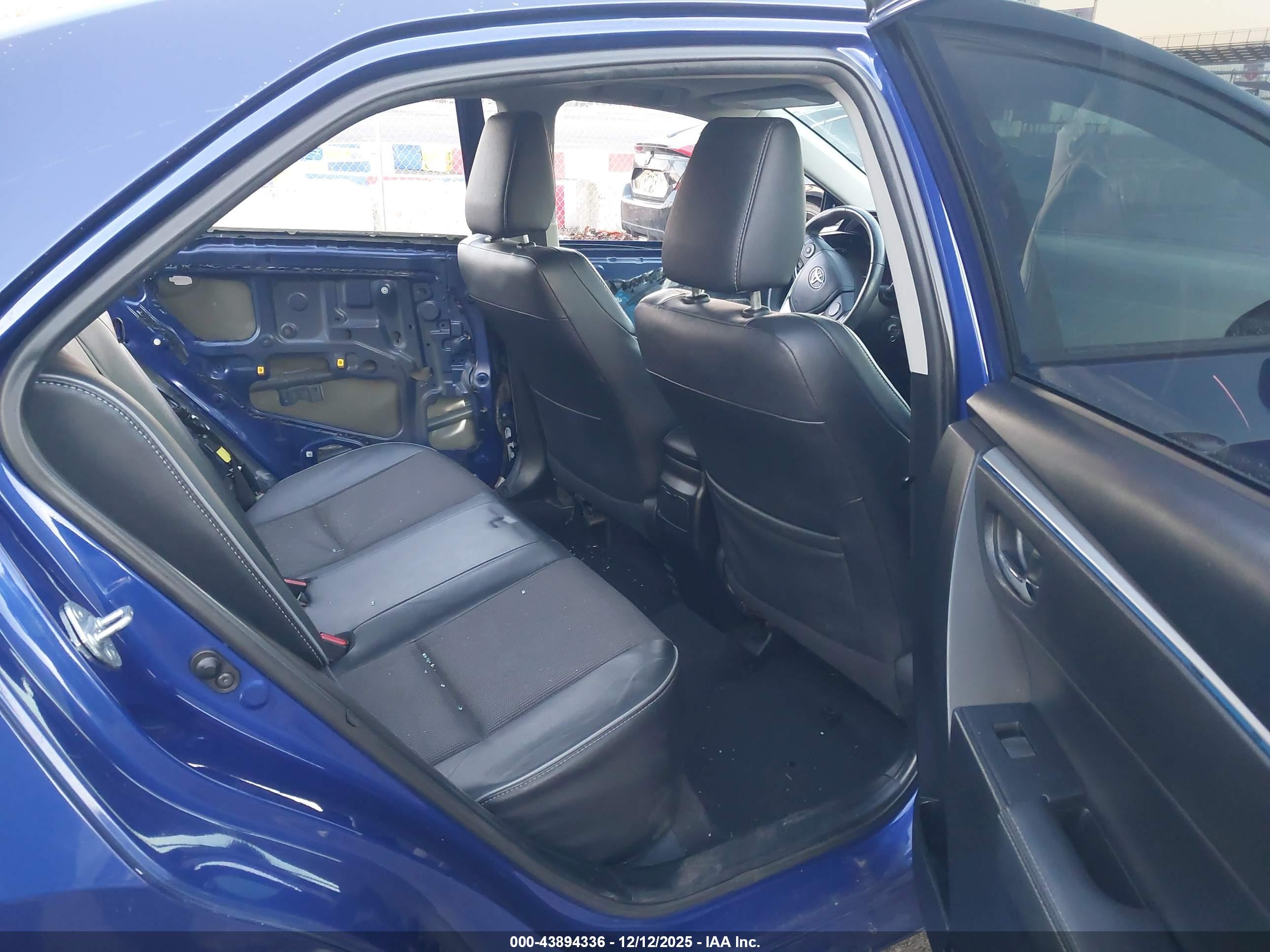 TOYOTA COROLLA image 8