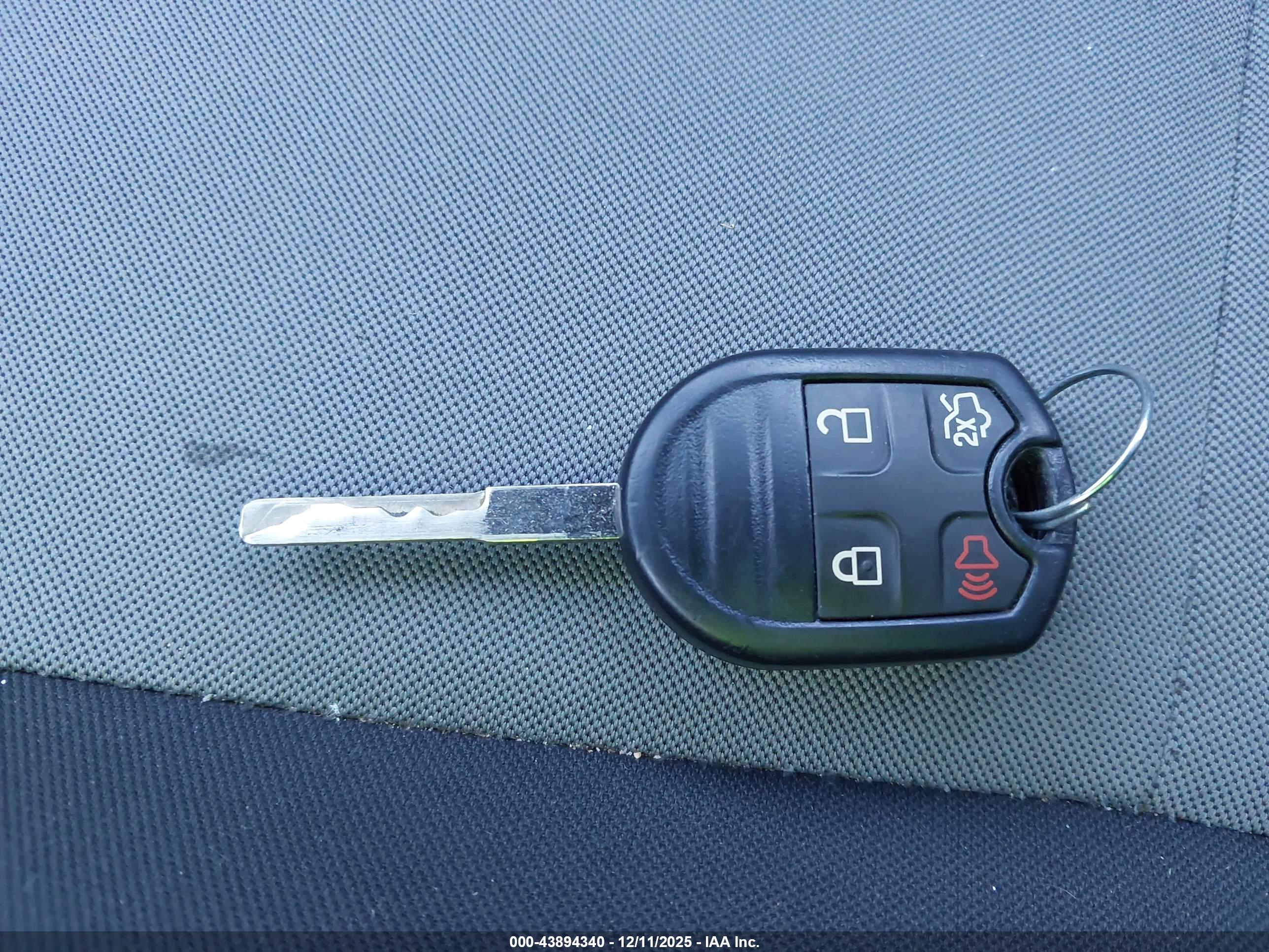 FORD FIESTA image 11