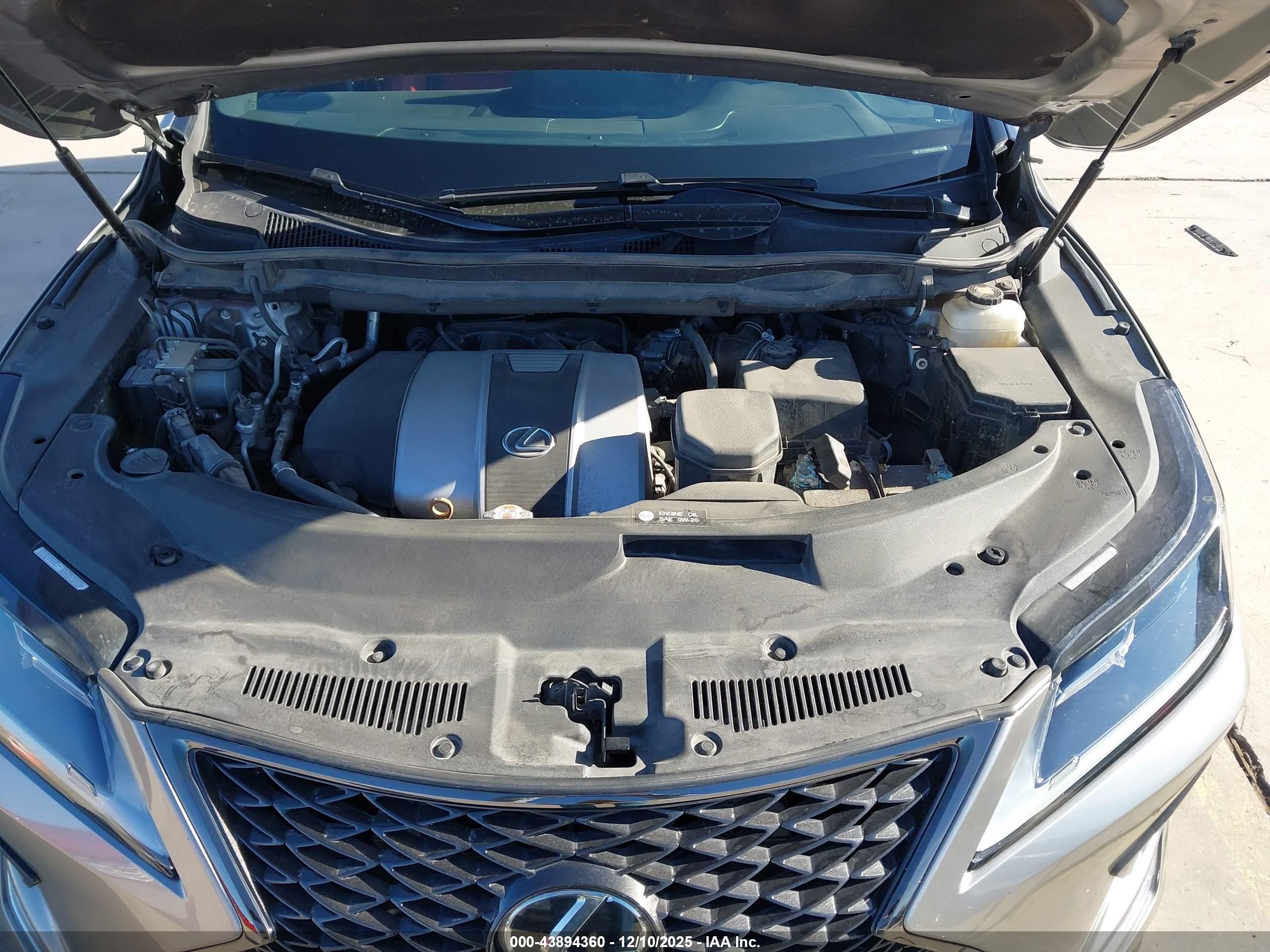 LEXUS RX image 10