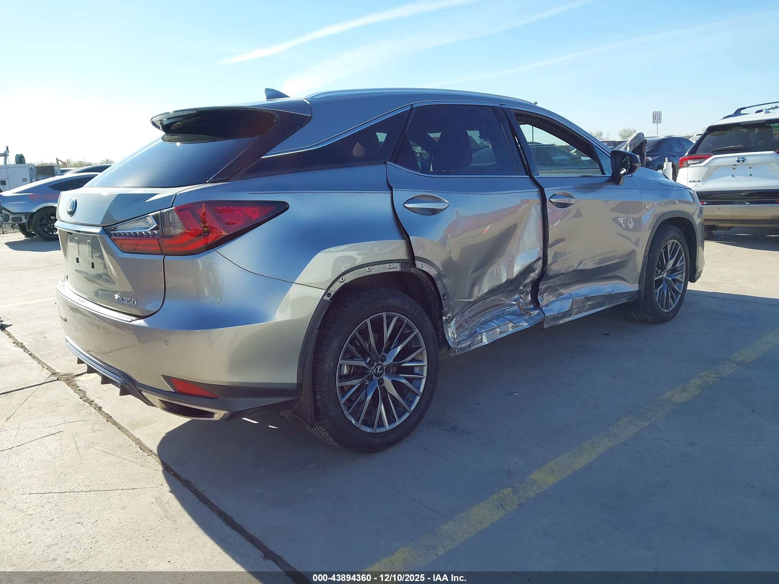 LEXUS RX image 4