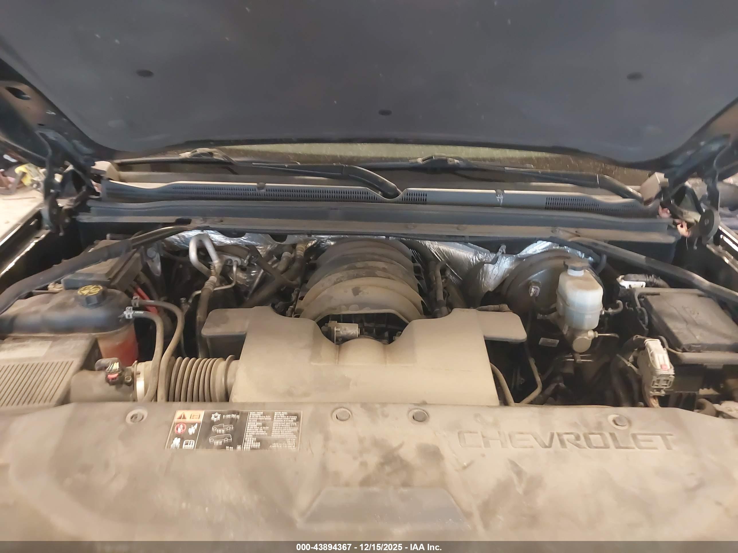 CHEVROLET TAHOE image 10