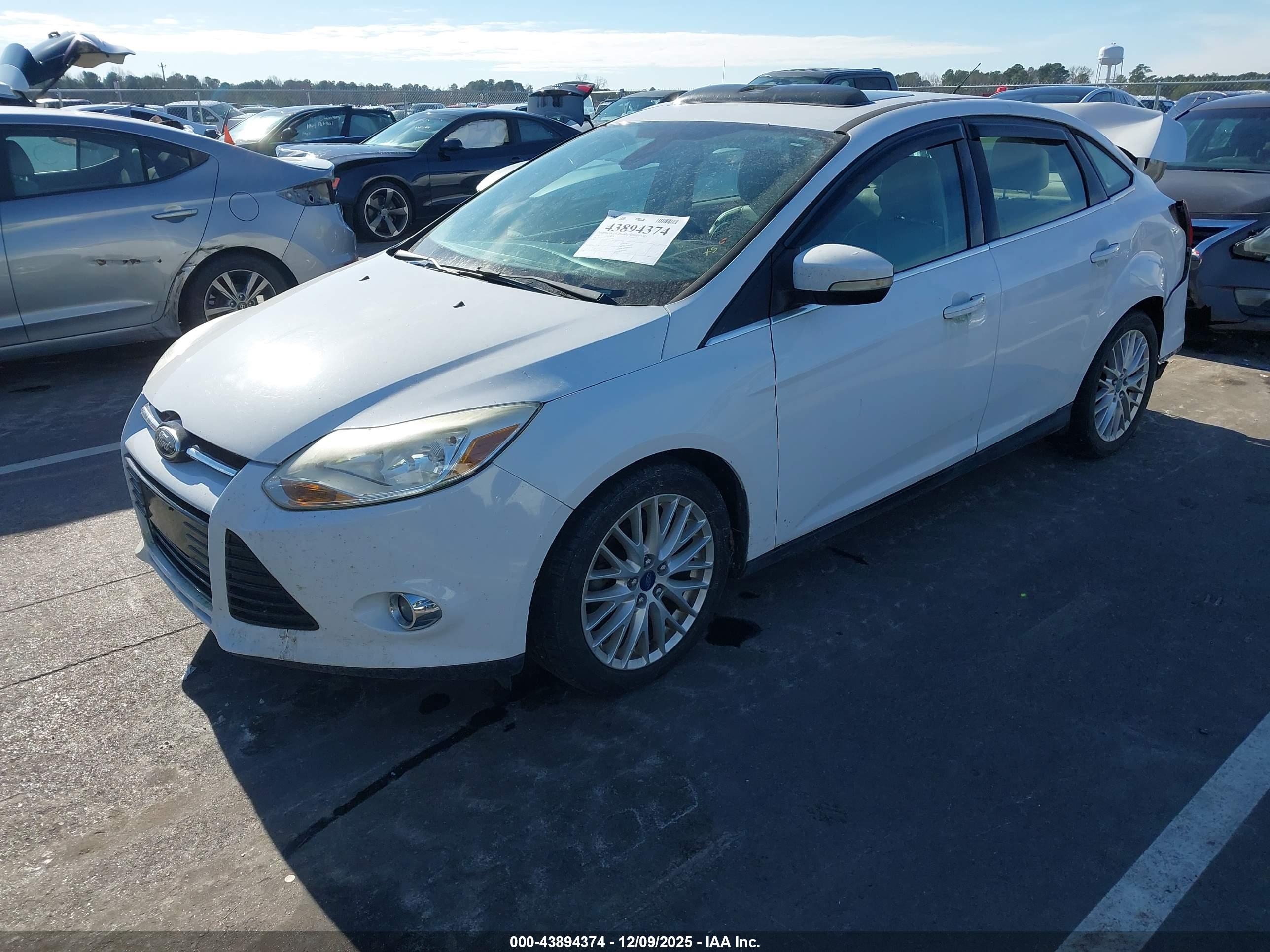 FORD FOCUS image 2