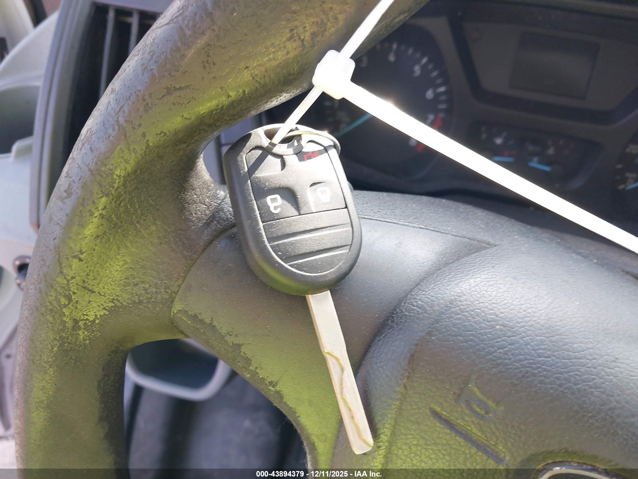 FORD TRANSIT-150 image 11
