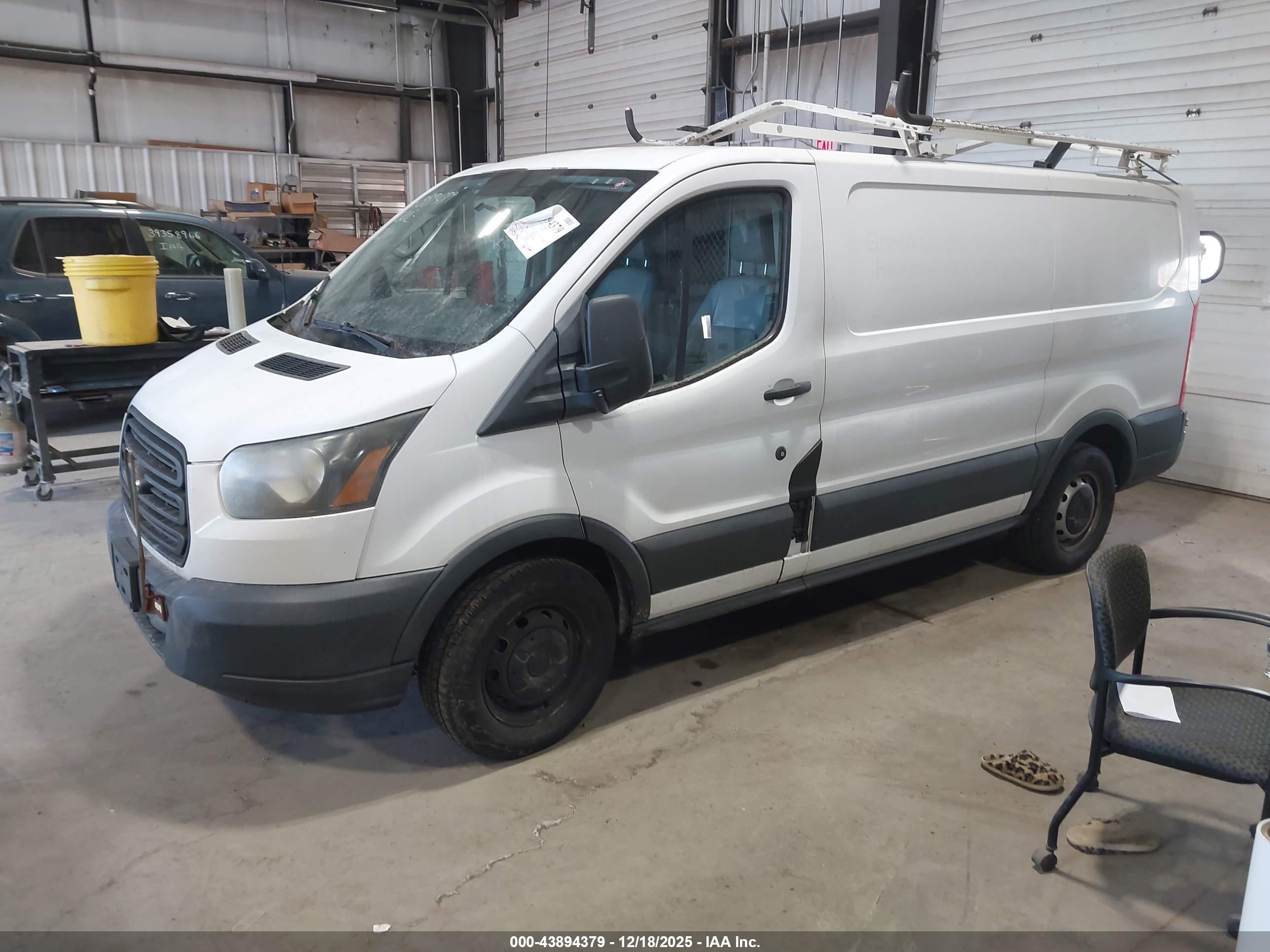 FORD TRANSIT-150 image 2
