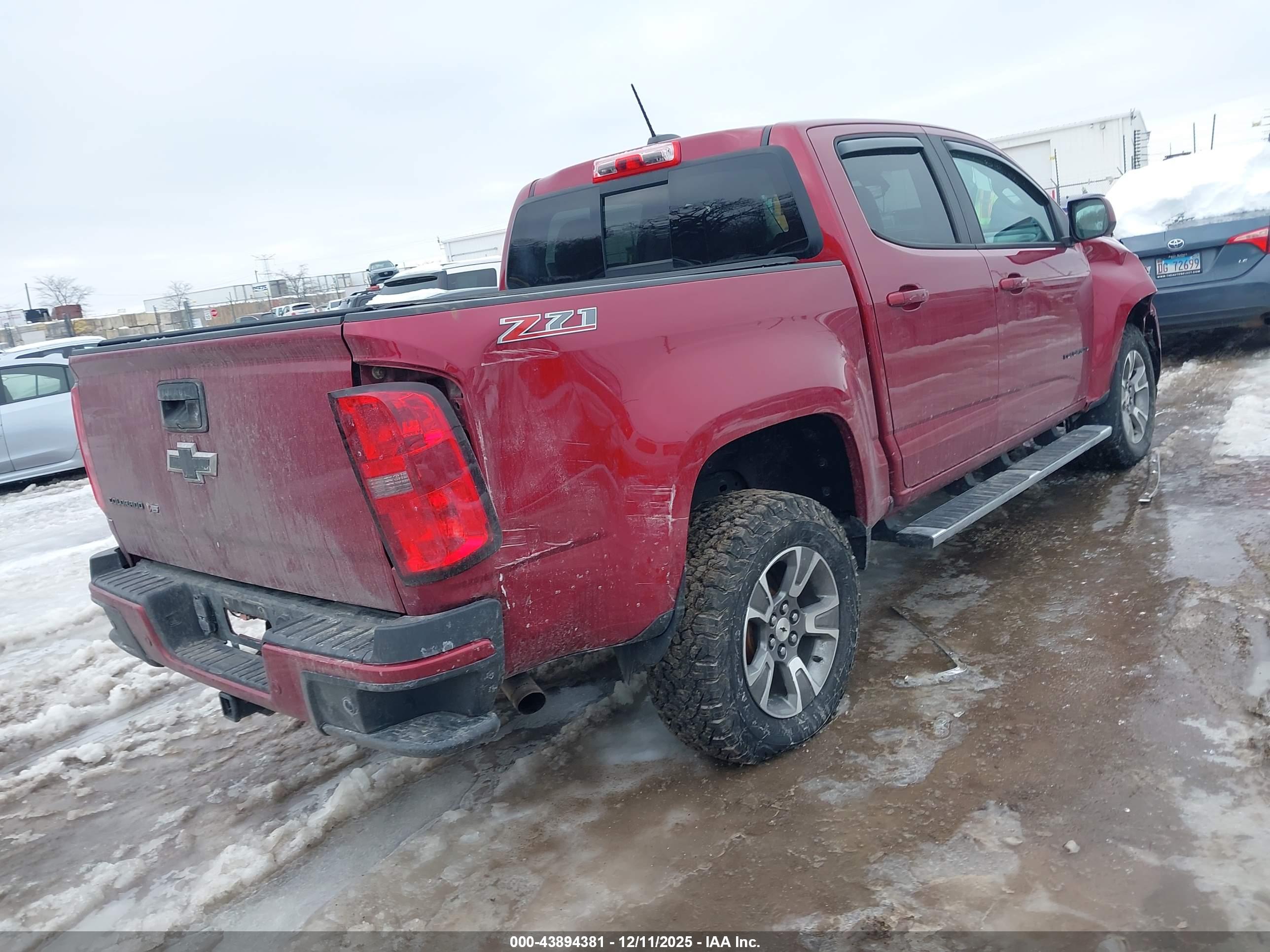 CHEVROLET COLORADO image 4
