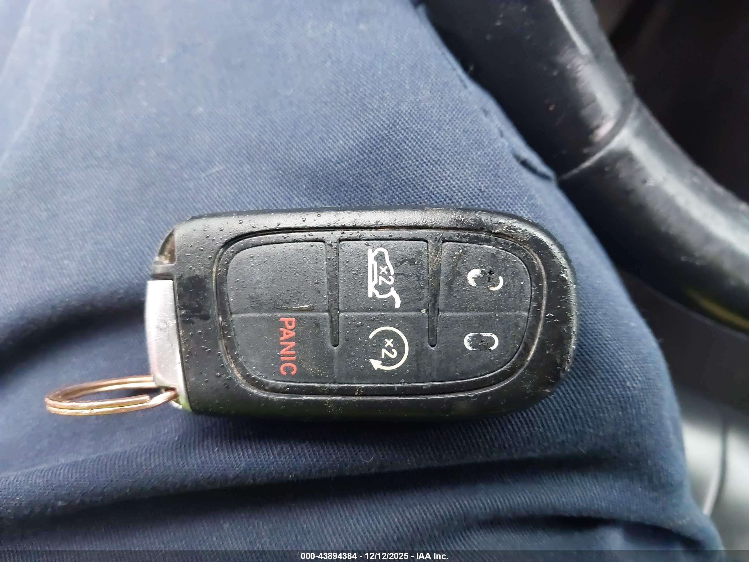 JEEP CHEROKEE image 11