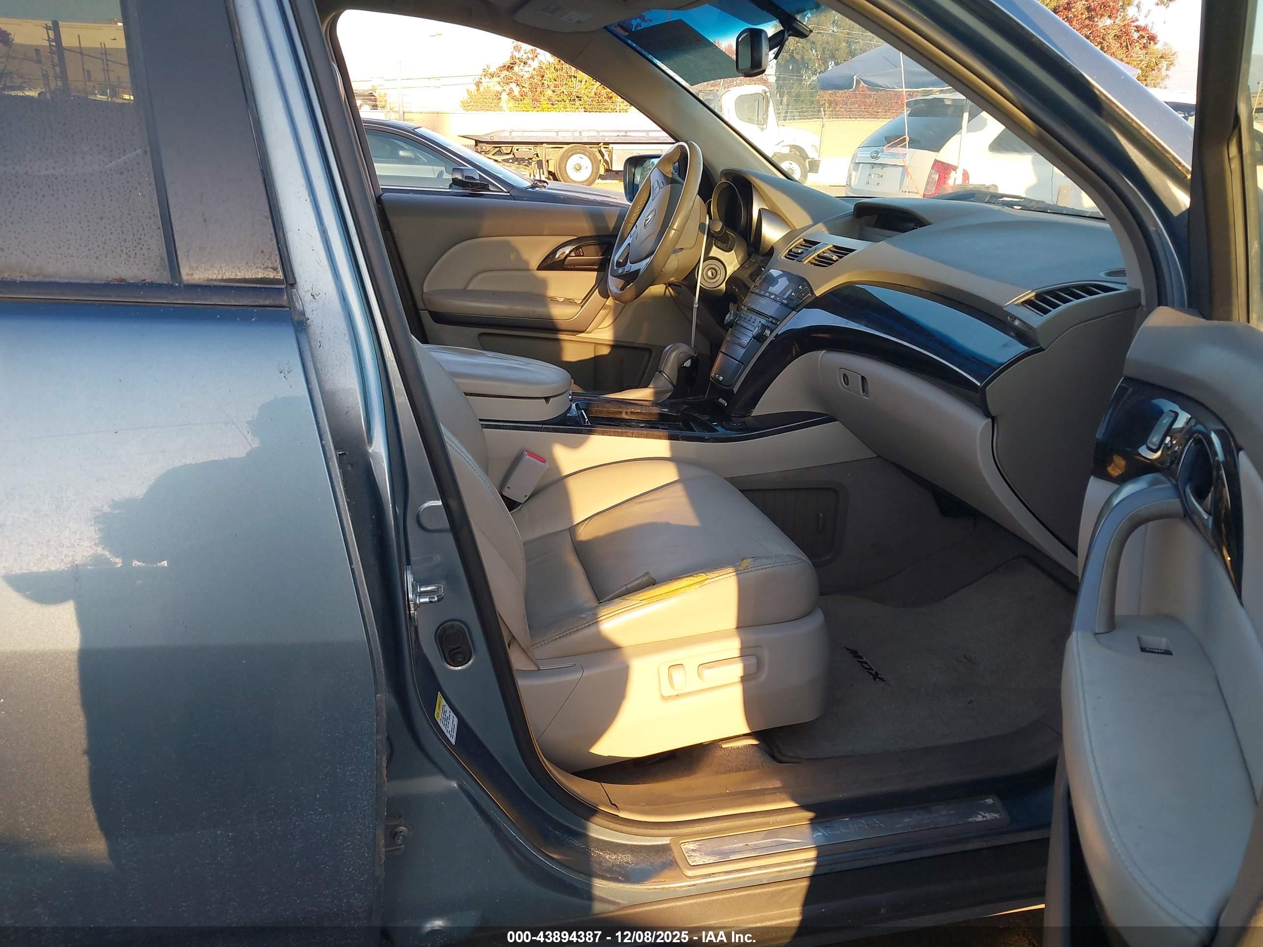 ACURA MDX image 5