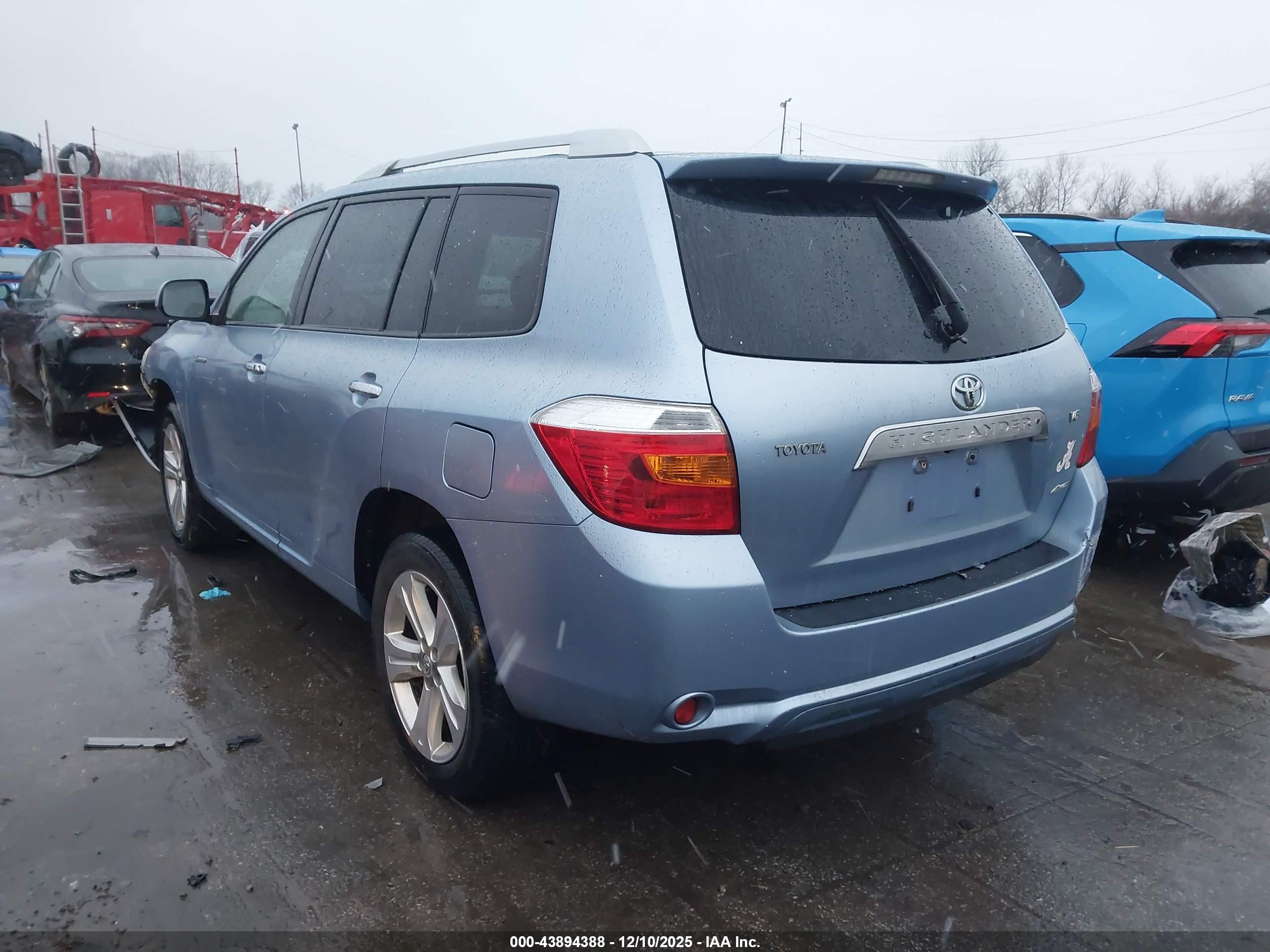 TOYOTA HIGHLANDER image 3
