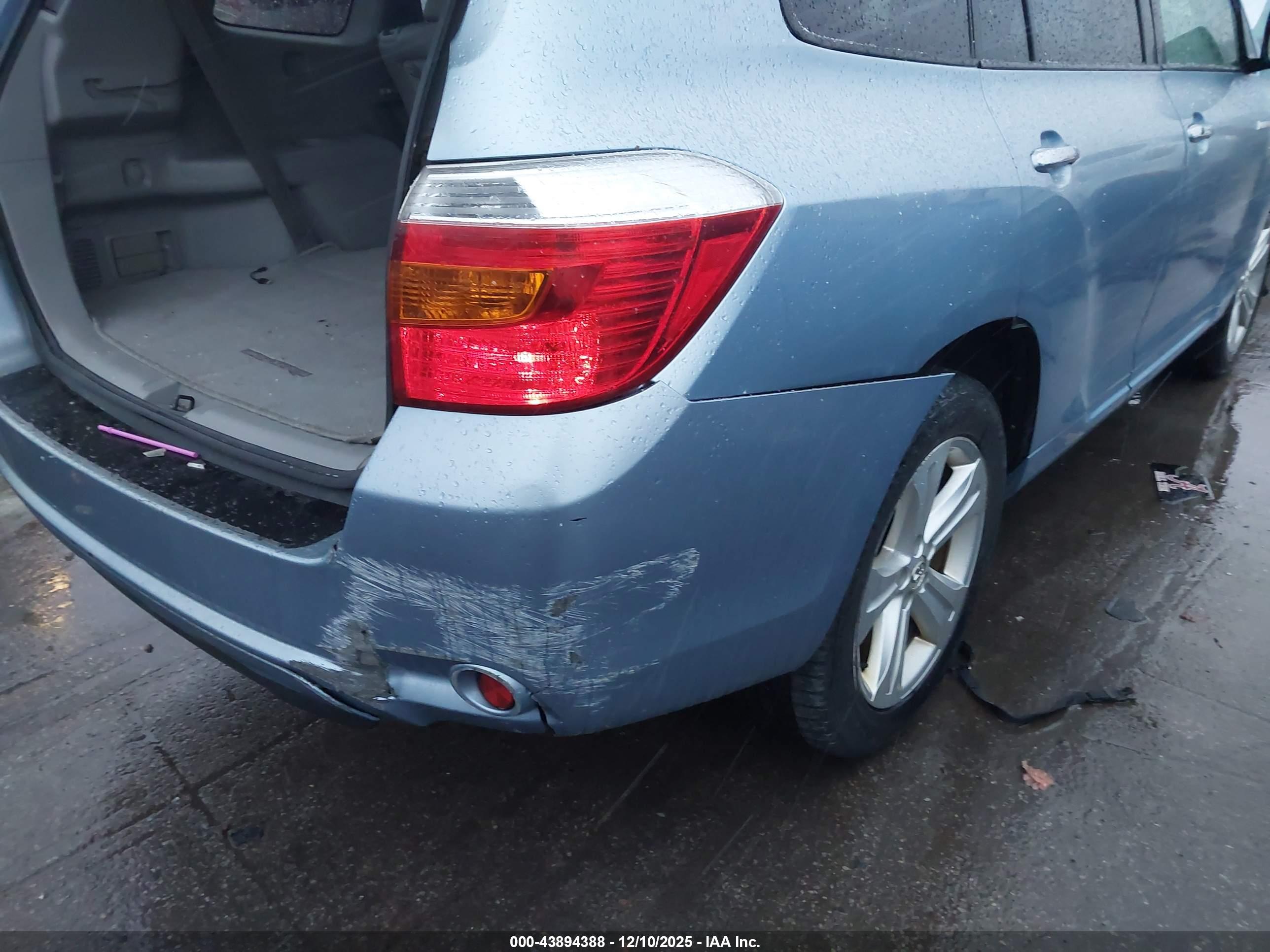 TOYOTA HIGHLANDER image 6