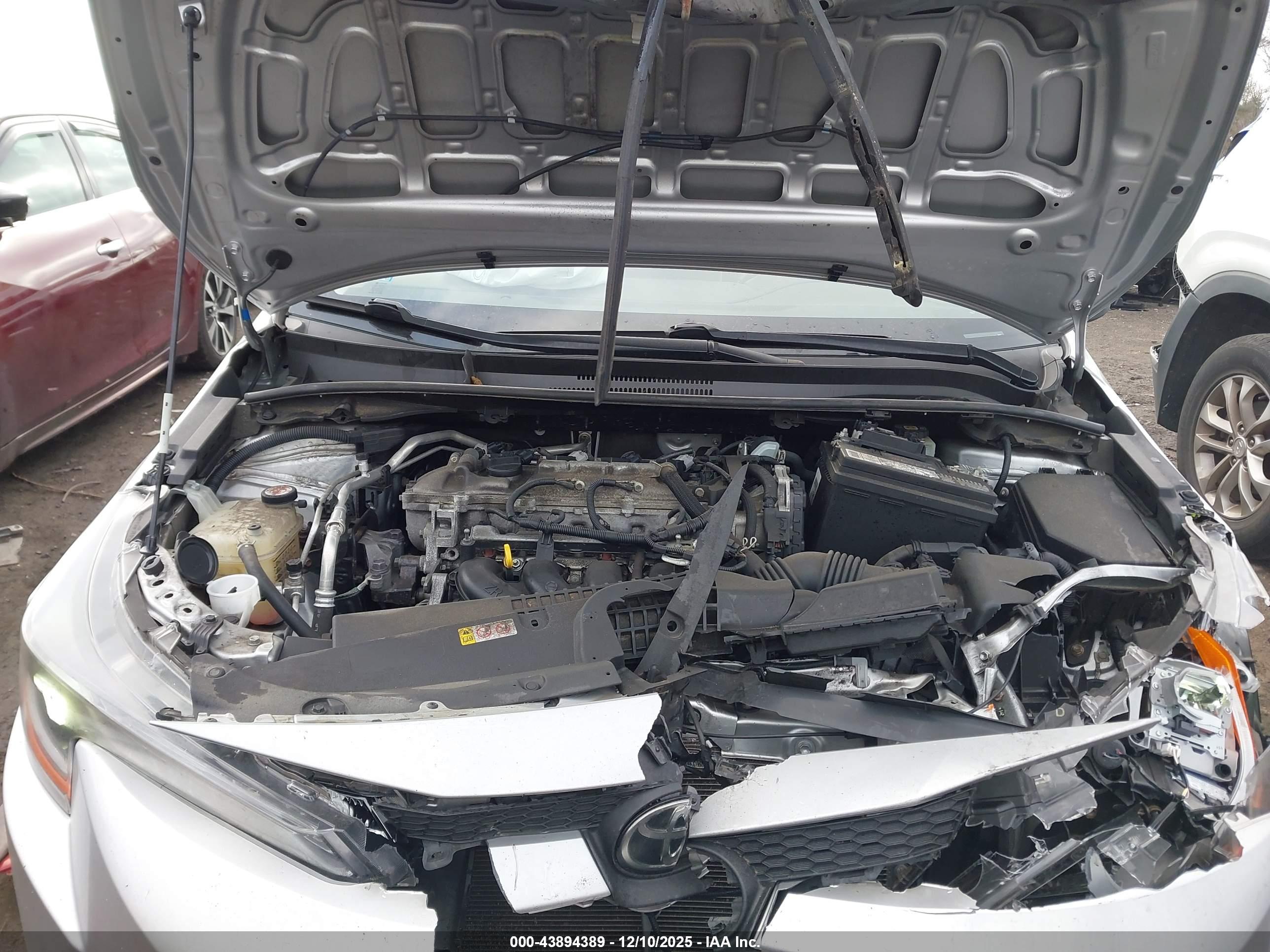 TOYOTA COROLLA image 10