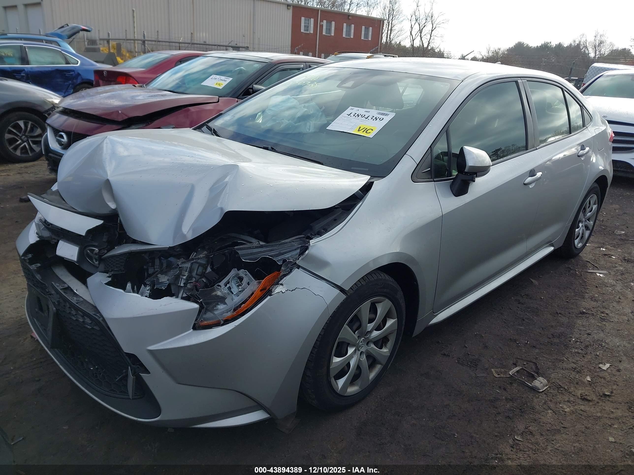 TOYOTA COROLLA image 2