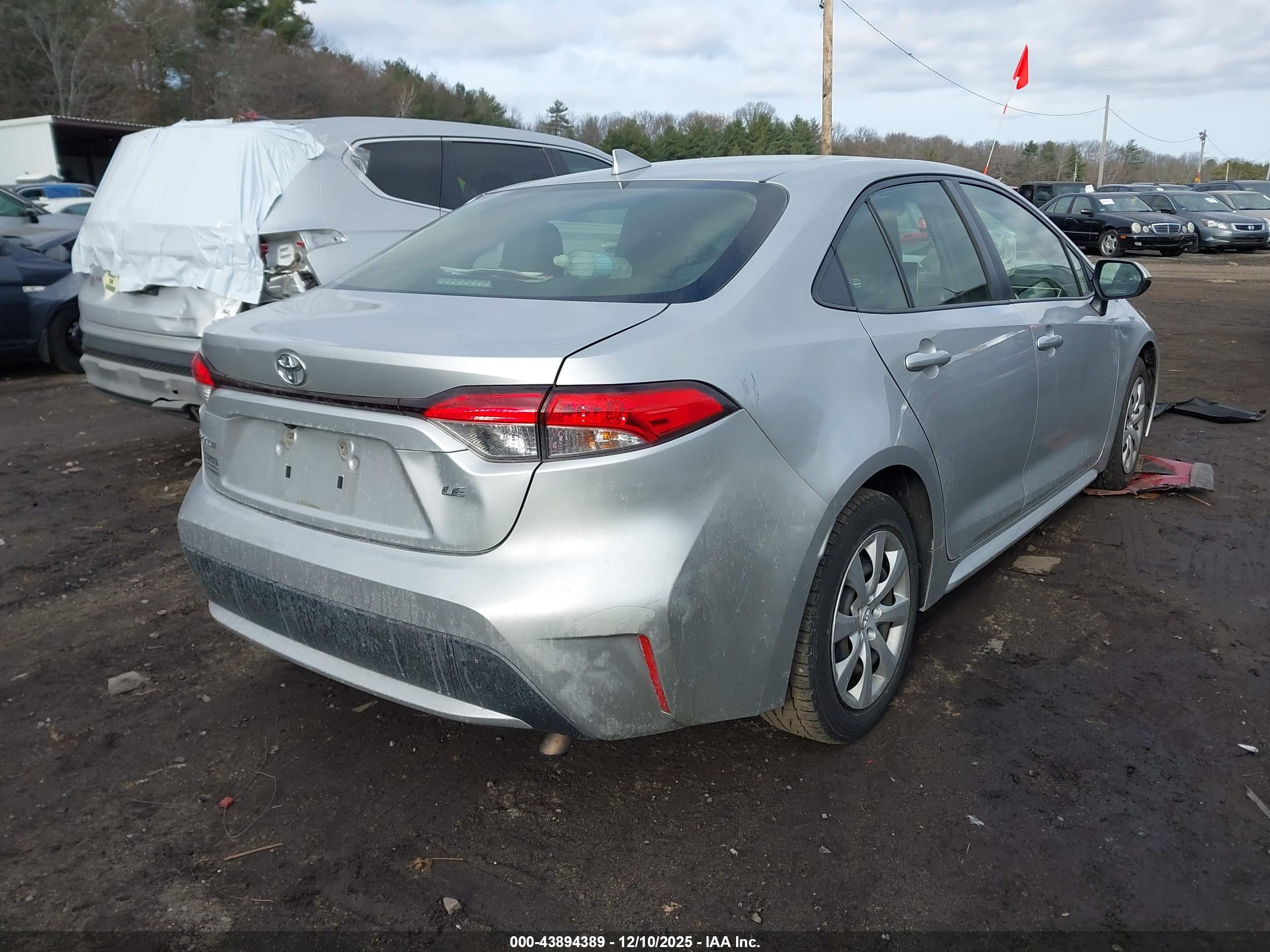 TOYOTA COROLLA image 4