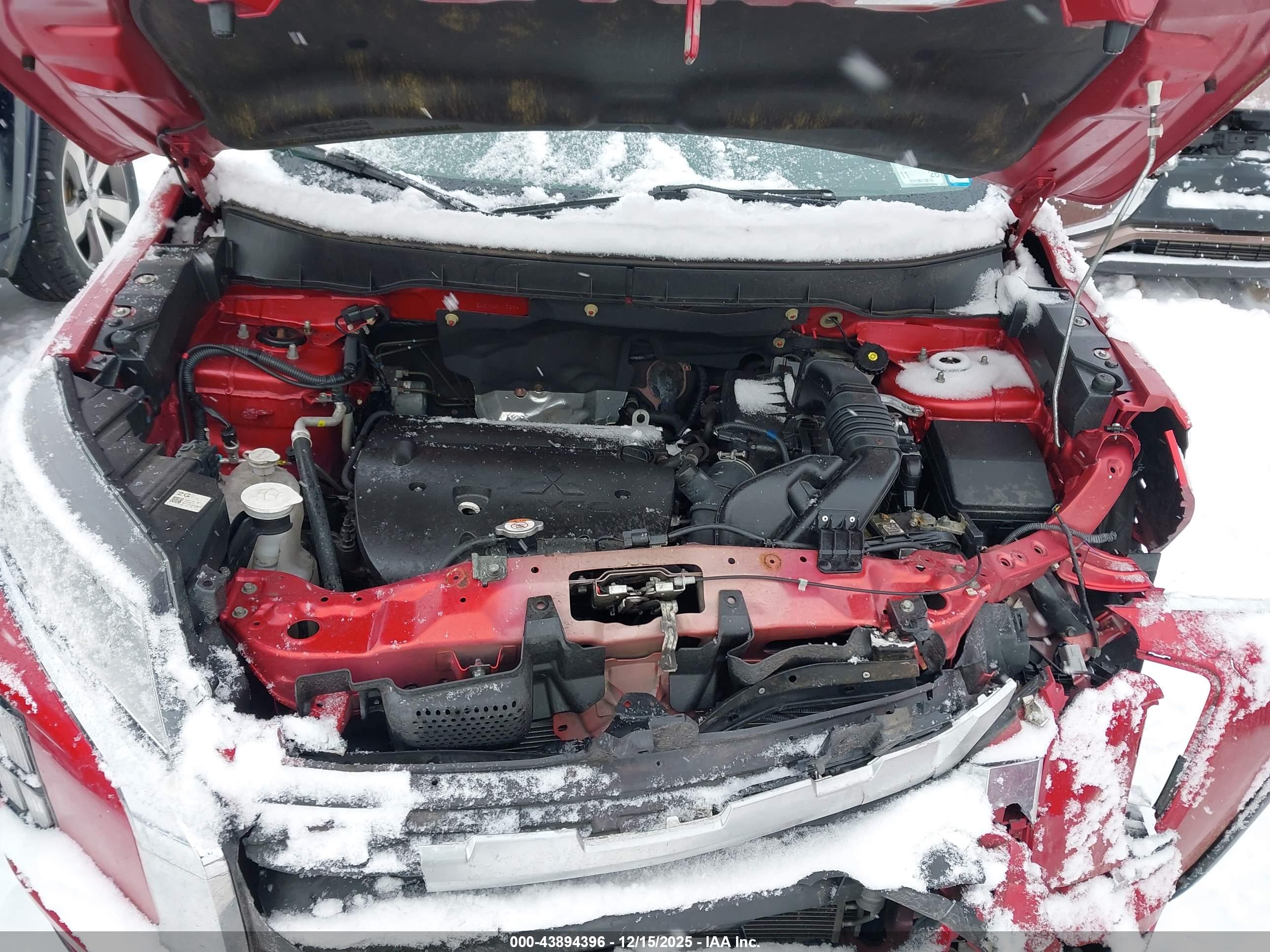 MITSUBISHI OUTLANDER image 10