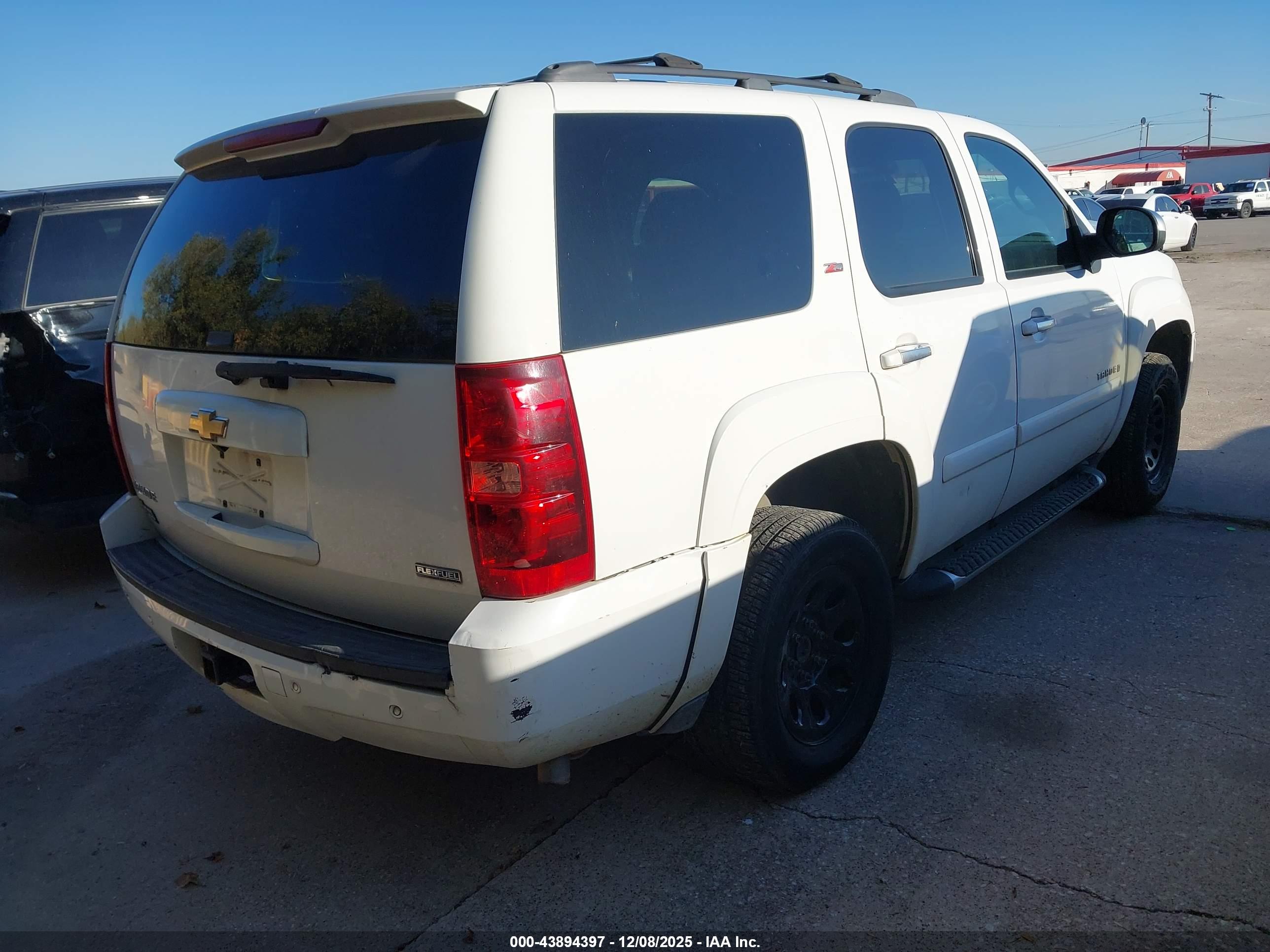CHEVROLET TAHOE image 4